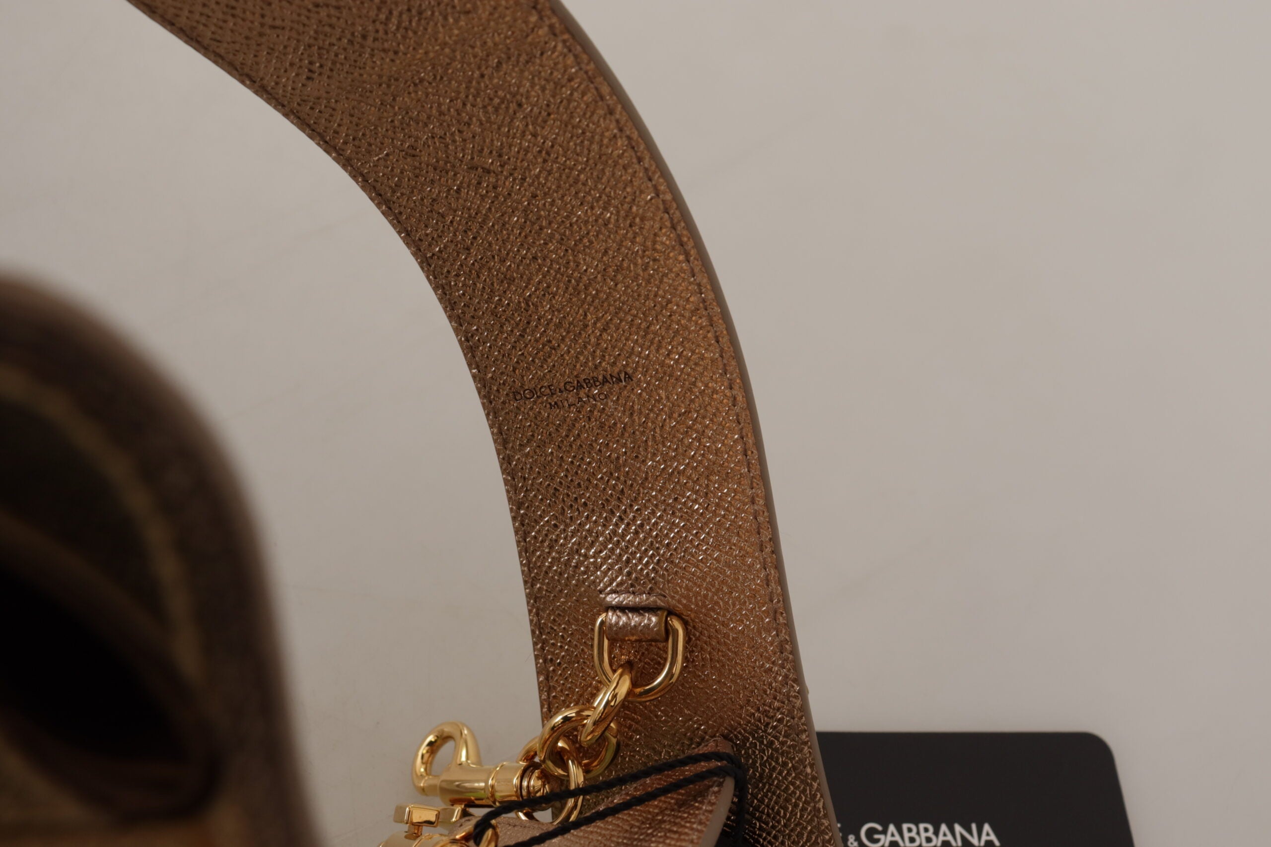 Dolce & Gabbana Schulterriemen aus Goldleder mit LOVE-Patch