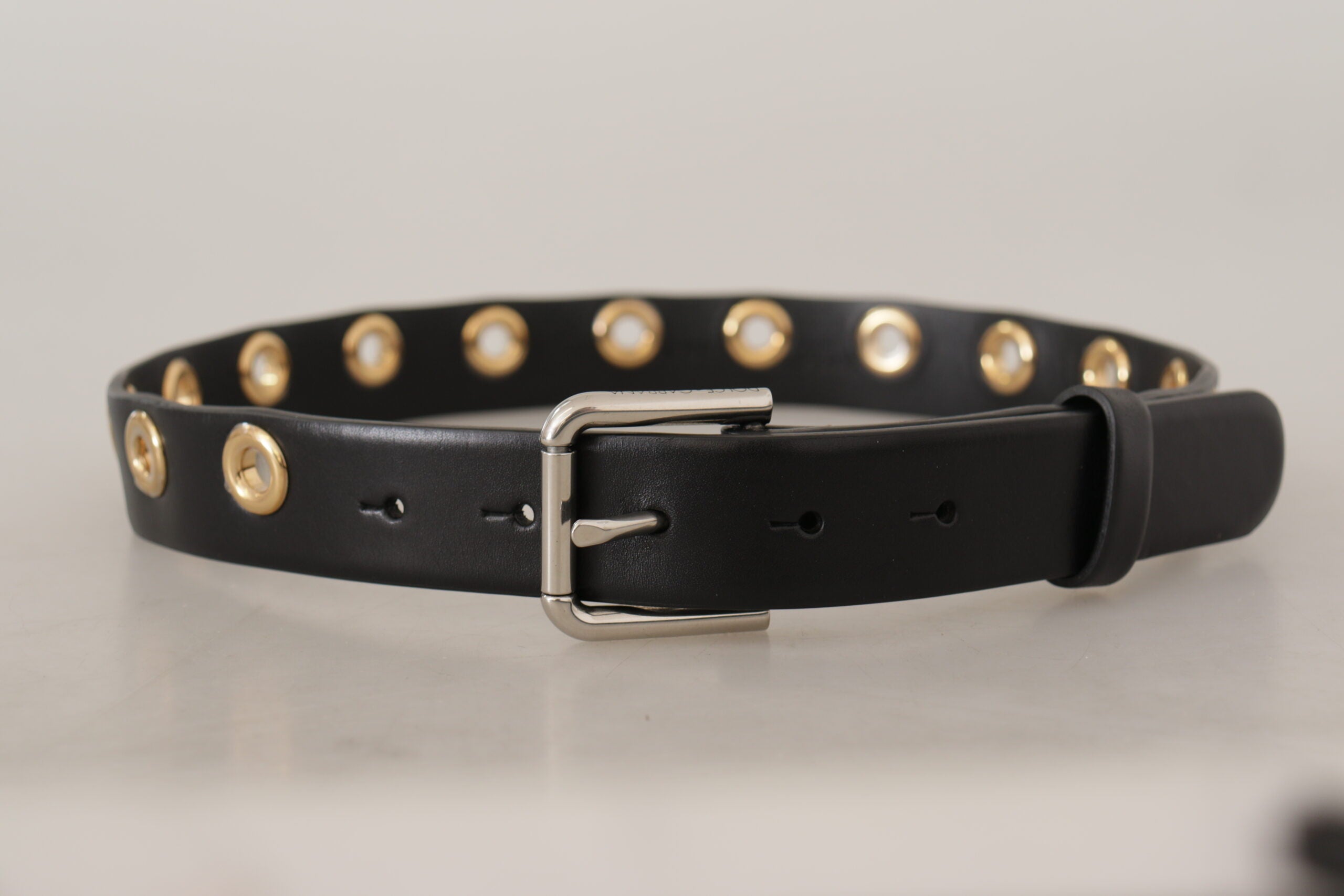 Dolce & Gabbana Zwarte Lederen Riem met Oogjes en Zilverkleurige Metale Gesp