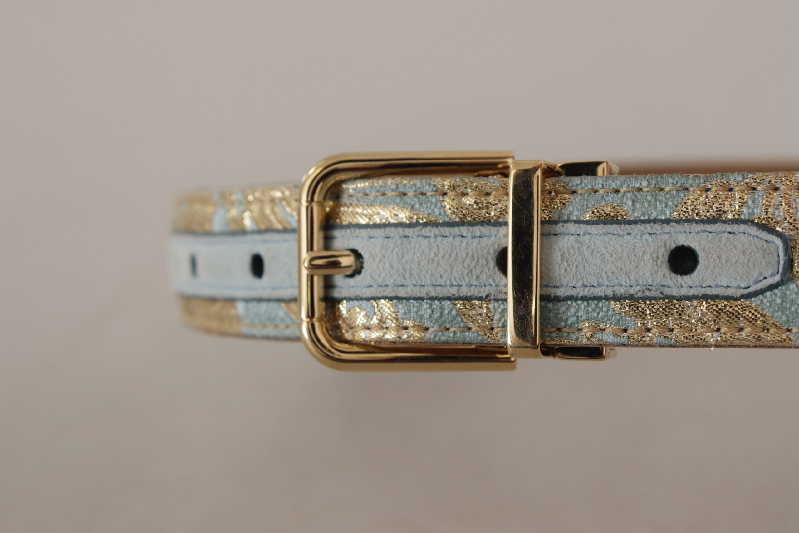 Dolce & Gabbana Gürtel aus blauem Leder mit Jacquardprägung und goldener Metallschnalle