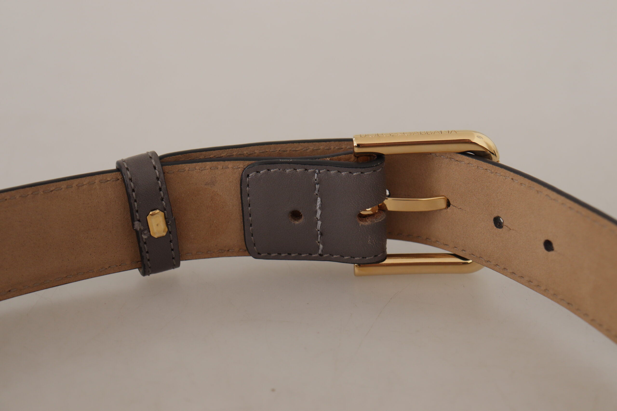 Dolce & Gabbana Gürtel aus grauem Kalbsleder mit goldener Metallschnalle mit Logo