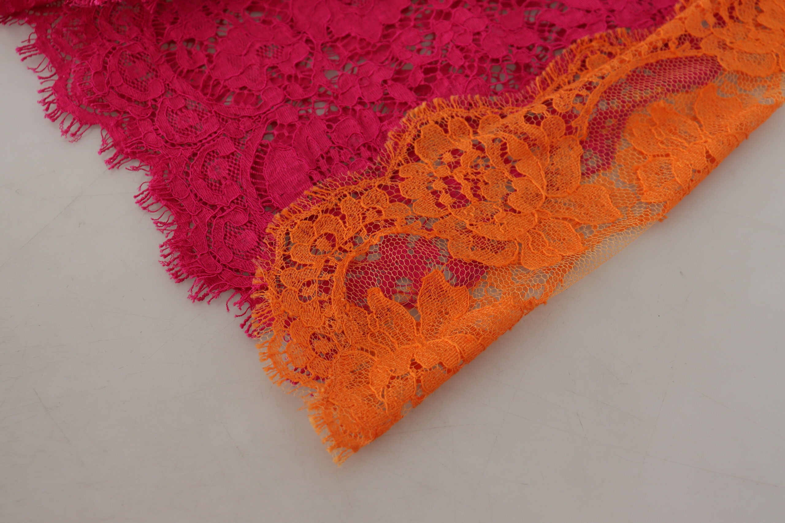 Dolce & Gabbana Pink-Orange Spitzen-Baumwoll-High-Waist-Shorts