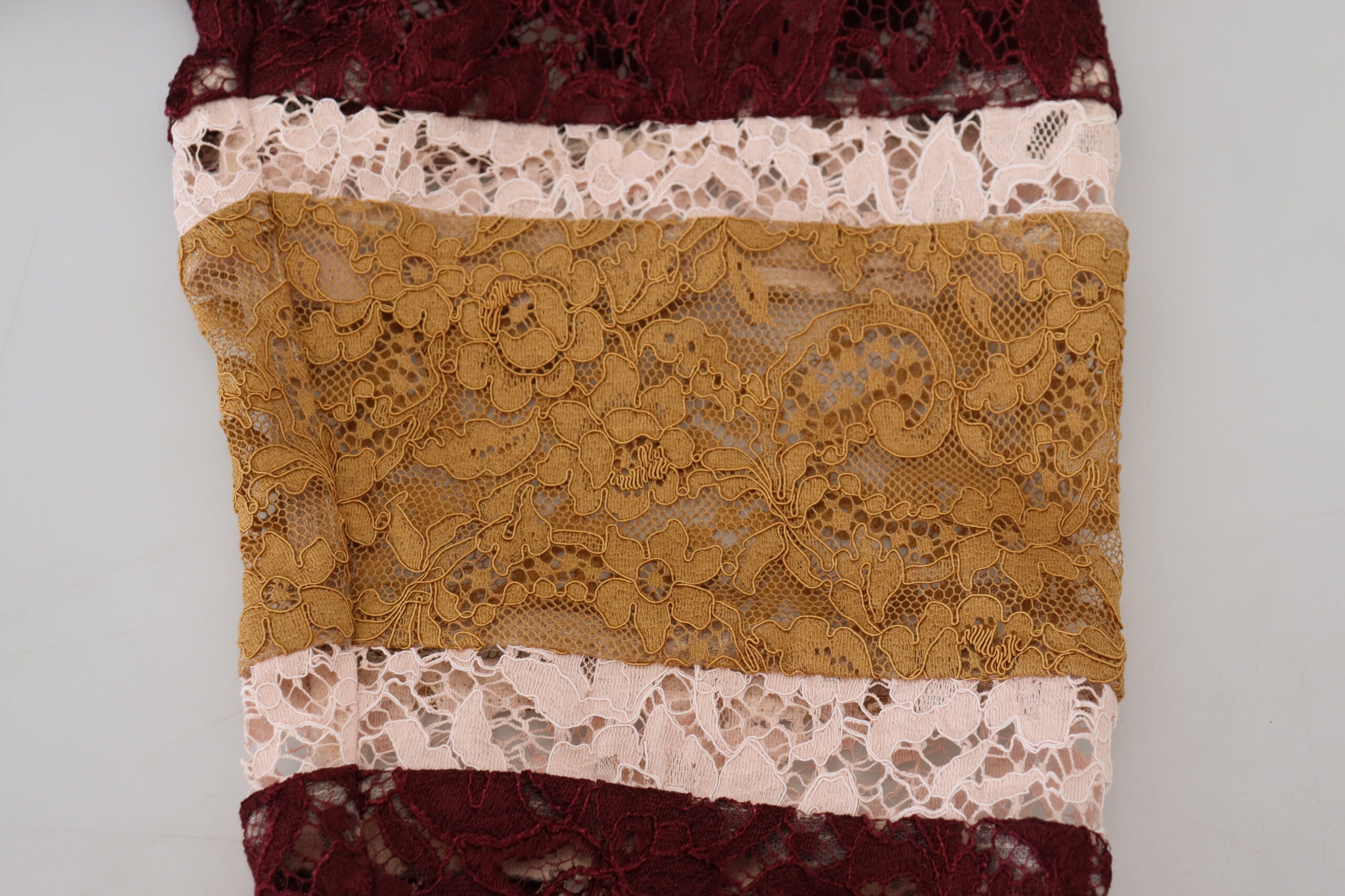 Dolce & Gabbana Pullover mit V-Ausschnitt aus mehrfarbiger Spitze