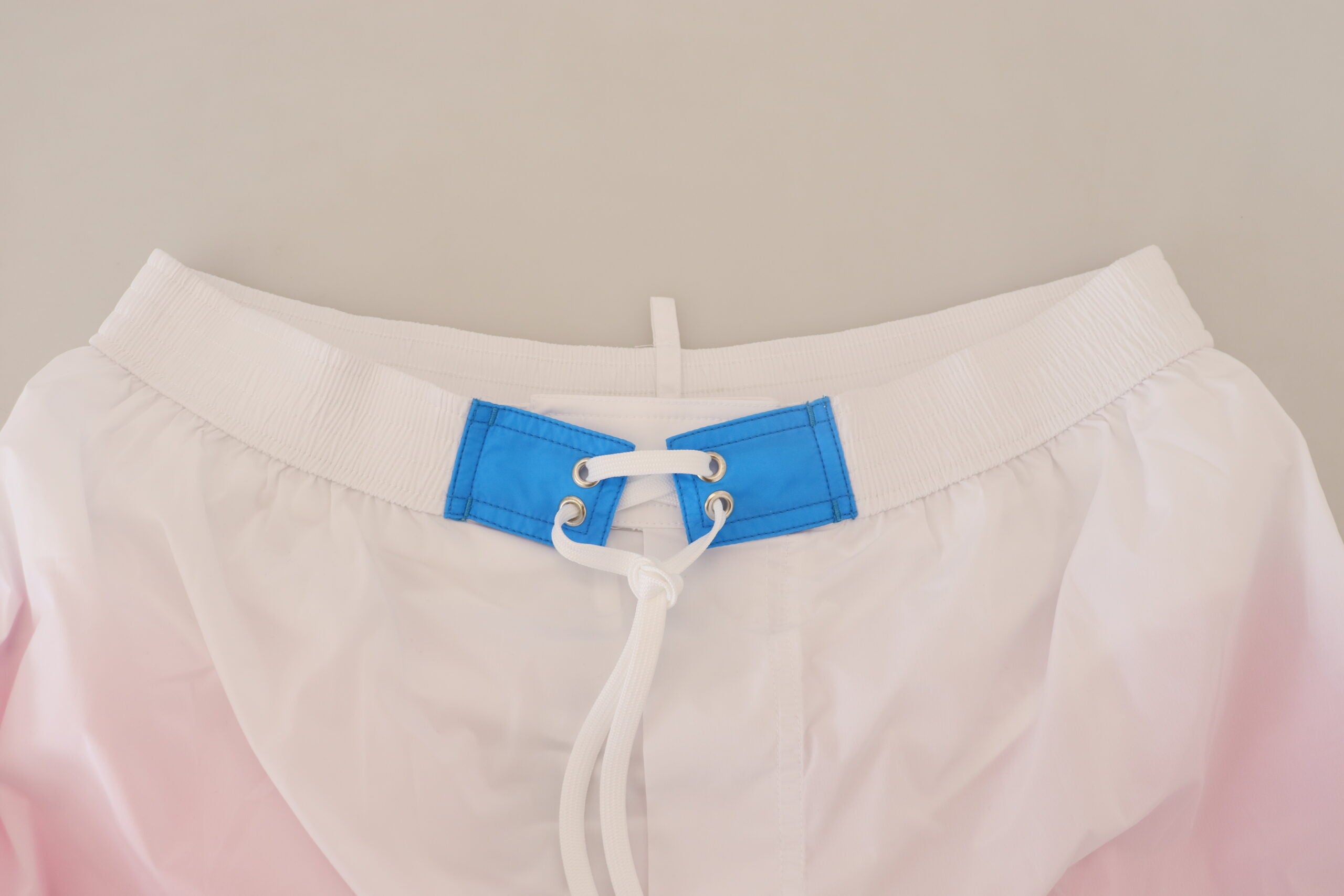 Dsquared² White Pink Logo Print Herren Badeshorts Bademode