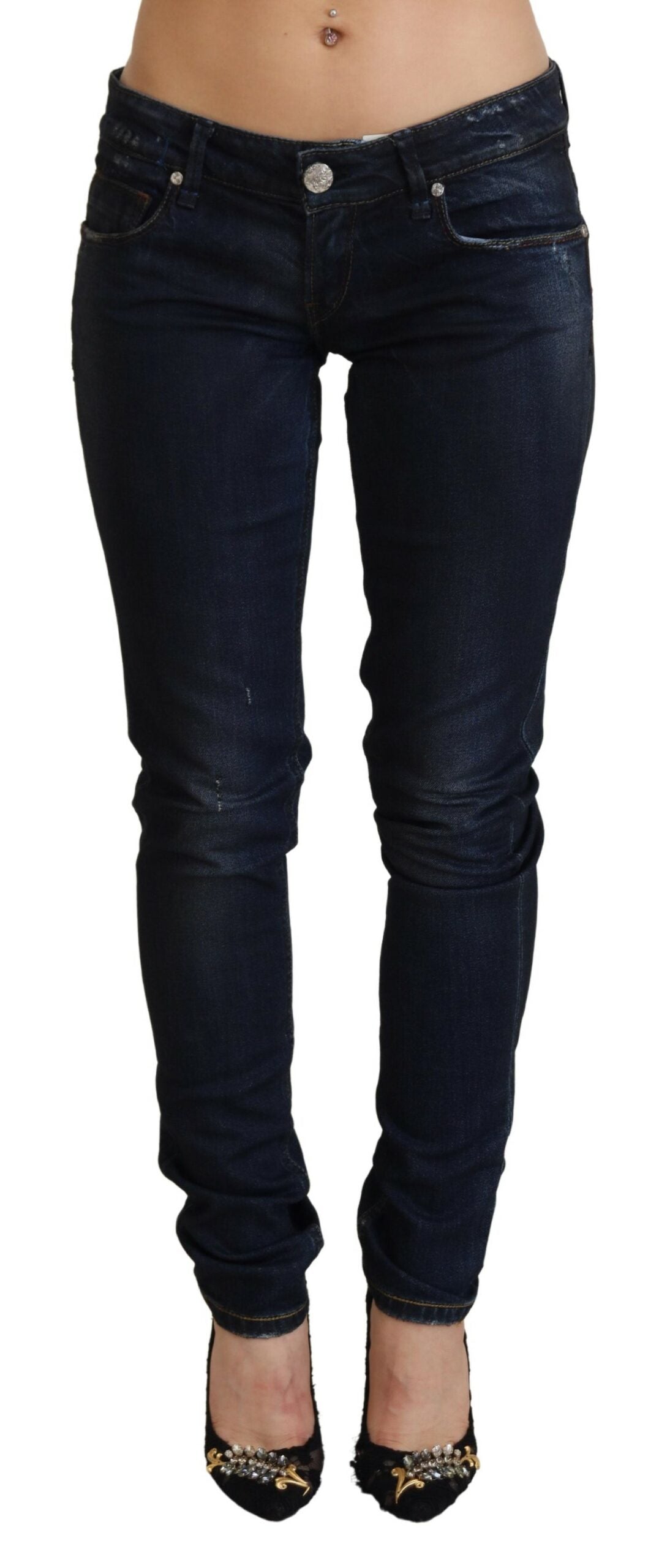 Acht blaue tief sitzende schmale Damen-Jeans aus Denim