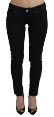 Acht schwarze Low Waist Slim Fit Jeans aus Baumwoll-Denim
