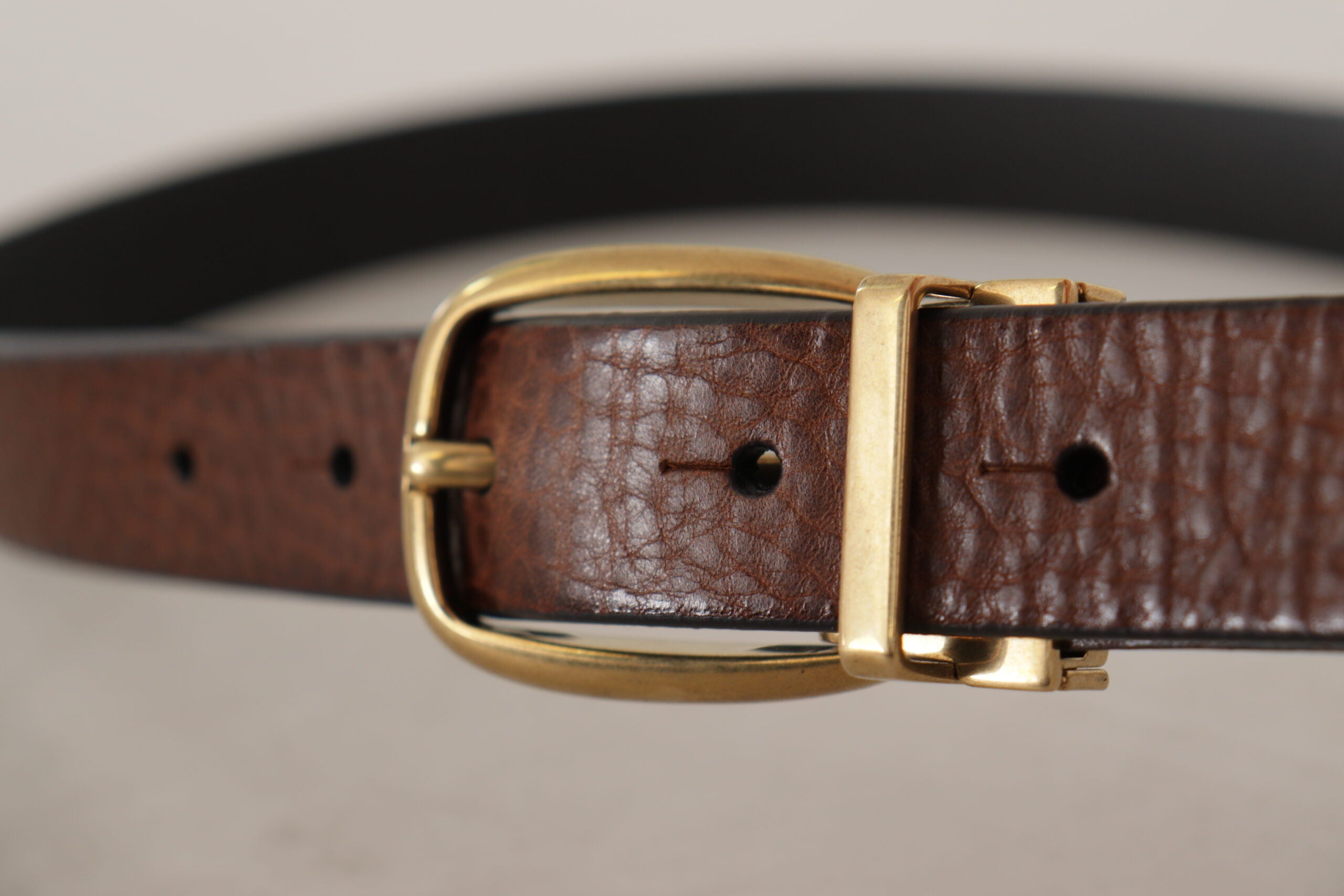 Dolce & Gabbana Brauner Ledergürtel mit klassischer Vintage-Metallschnalle