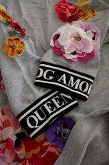 Dolce & Gabbana Grijze DG Amore Queen Gebloemde Trui