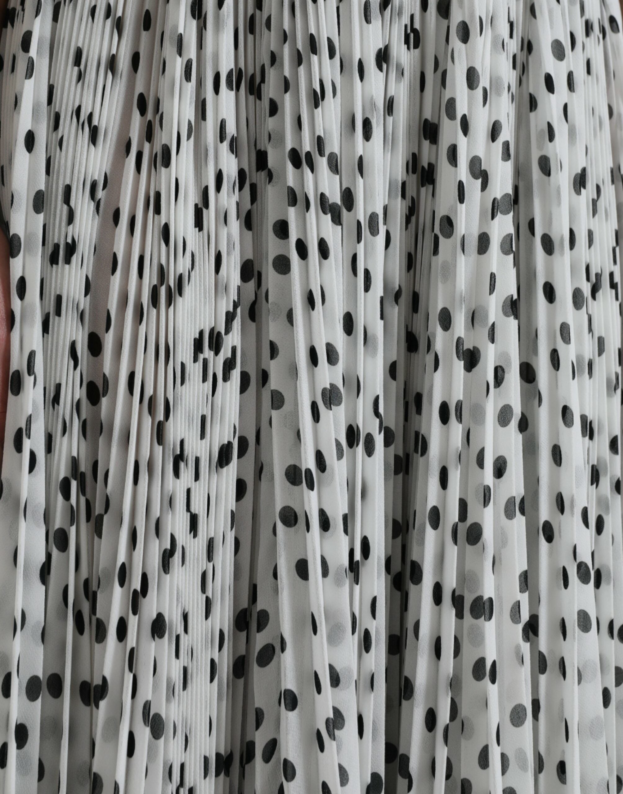 Dolce & Gabbana Weißes gepunktetes A-Linien Maxikleid mit Falten