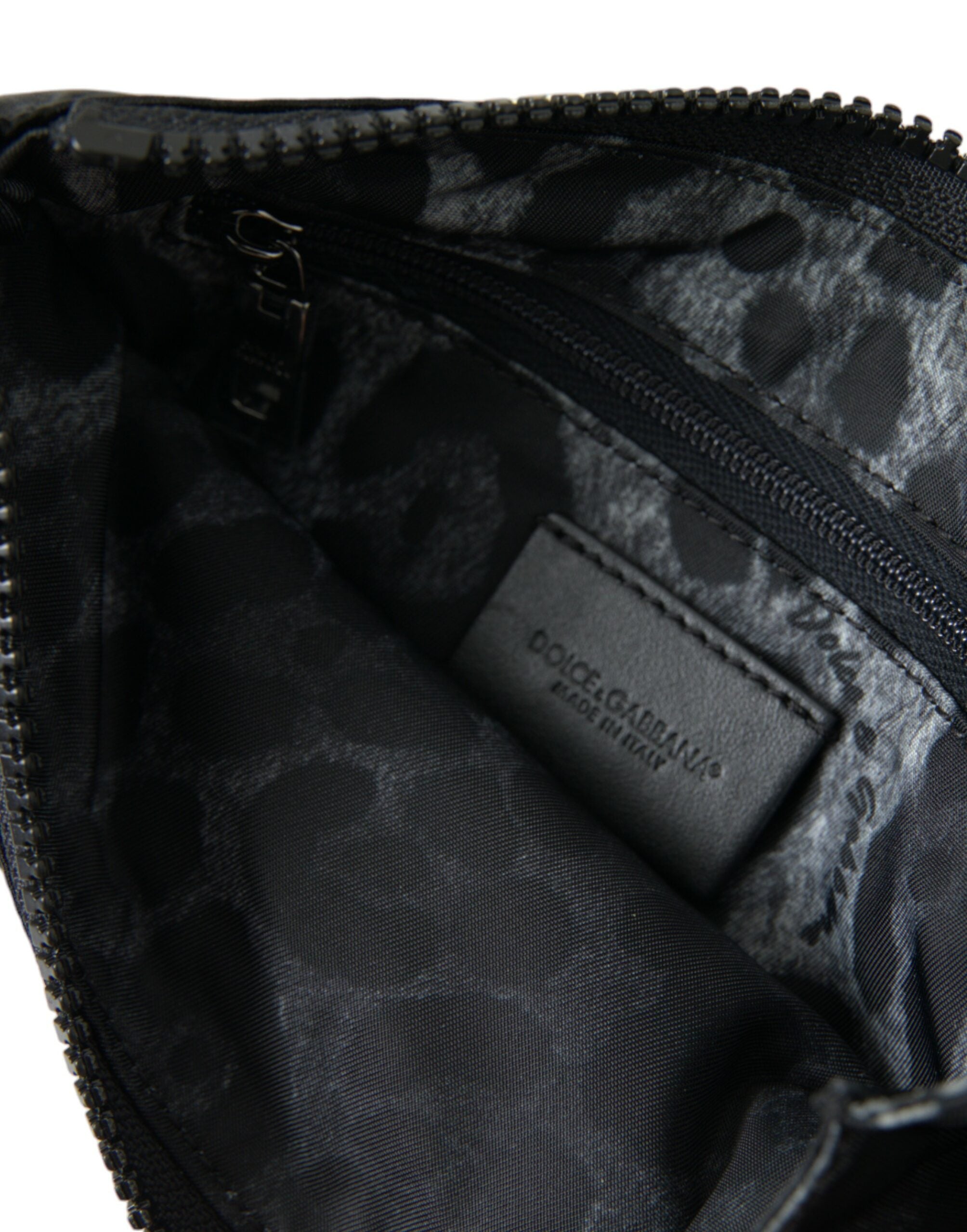 Dolce & Gabbana Zwart Nylon Logo Plaat Sleutelhanger Etui Clutch Tassen