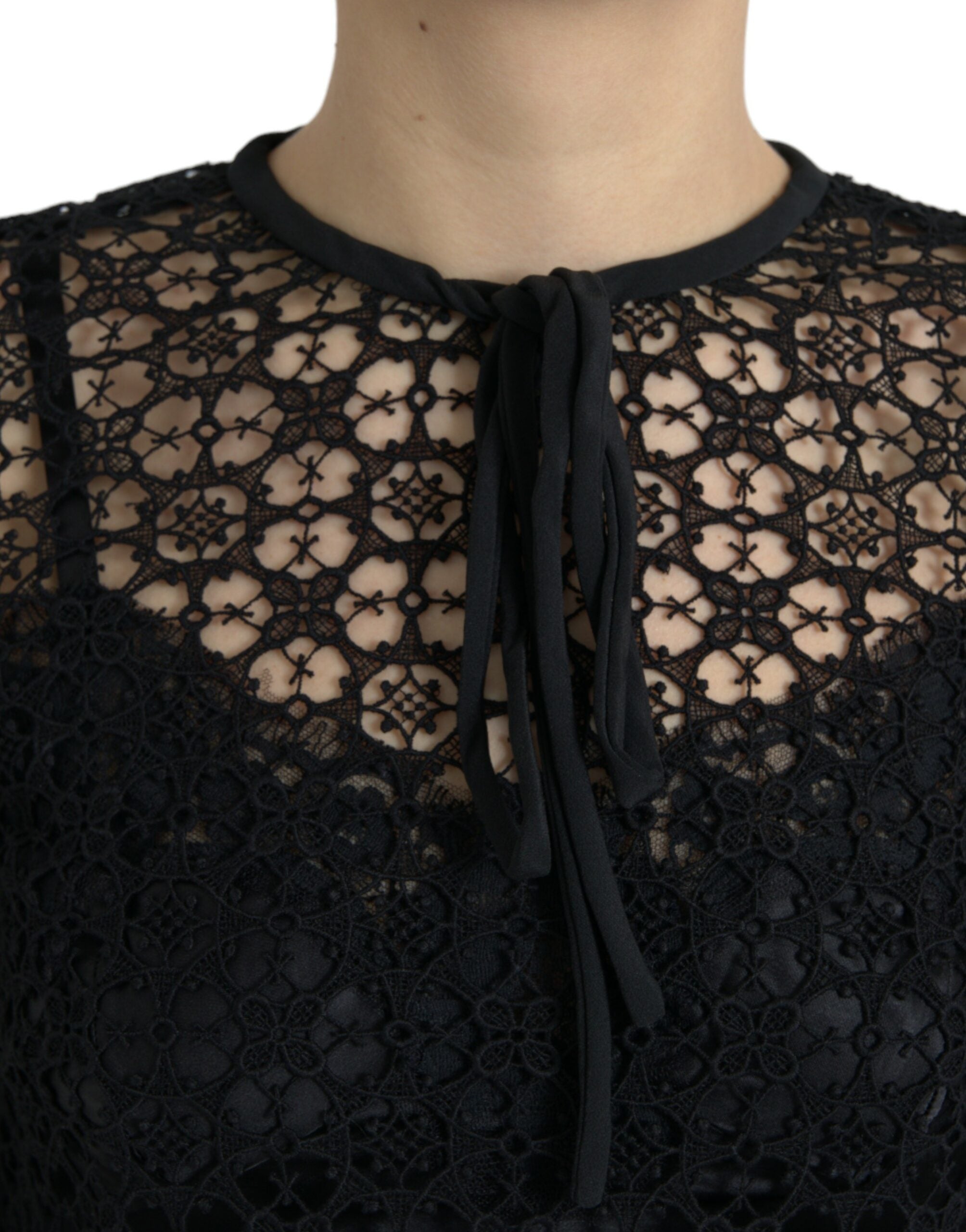 Dolce & Gabbana Schwarze Bluse aus Blumenspitze mit kurzen Ärmeln