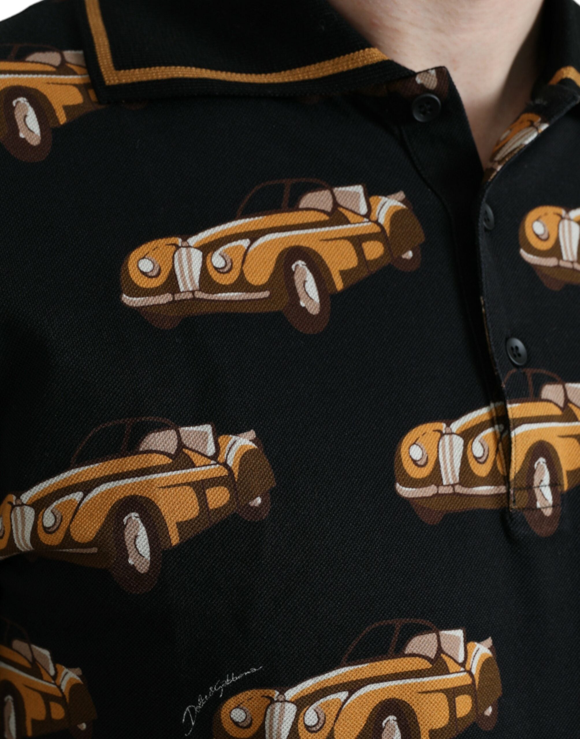 Dolce & Gabbana Schwarzes Polo-T-Shirt mit Autoprint und kurzen Ärmeln