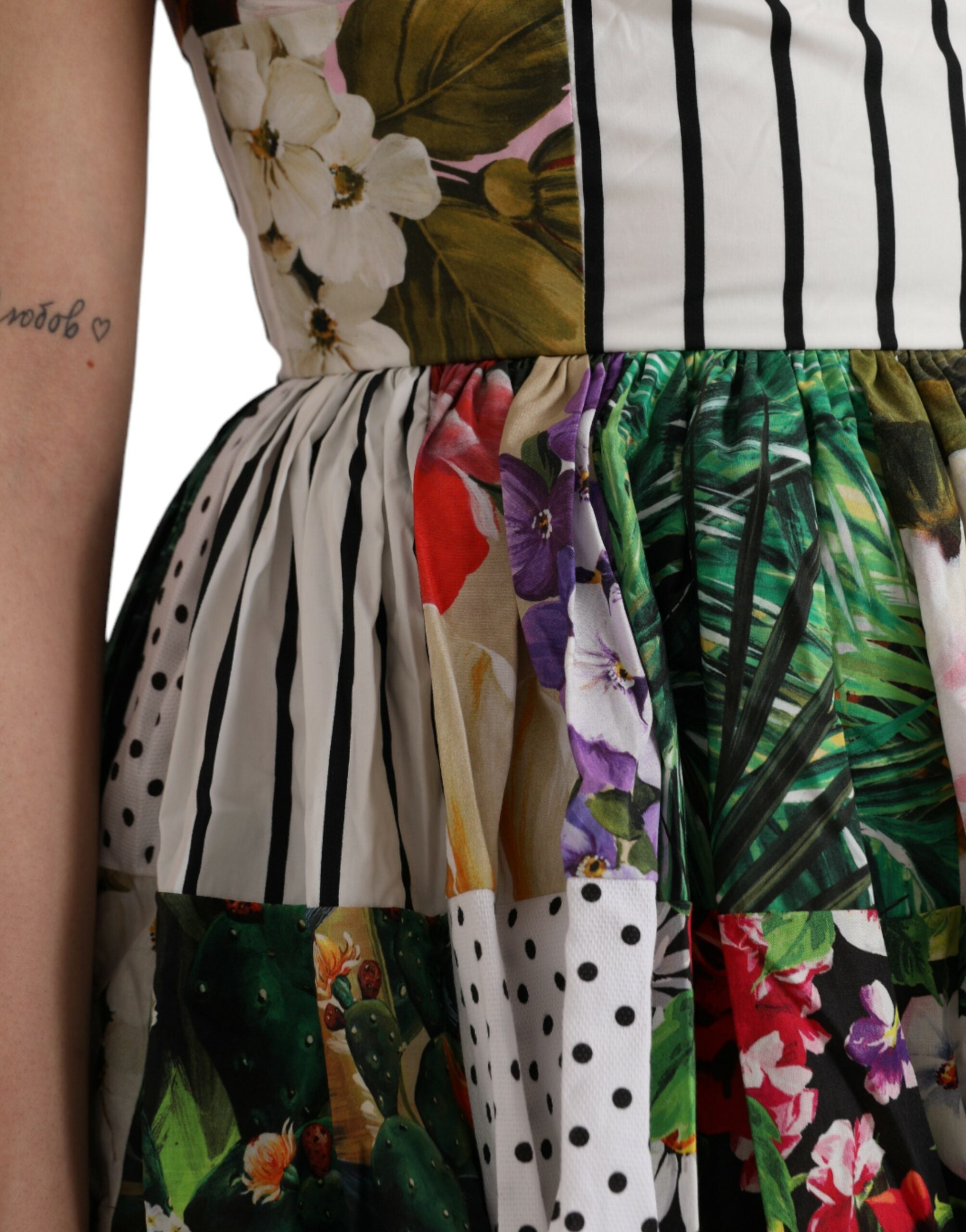Dolce &amp; Gabbana Mehrfarbiges Patchwork-Minikleid aus Baumwolle im A-Linien-Stil
