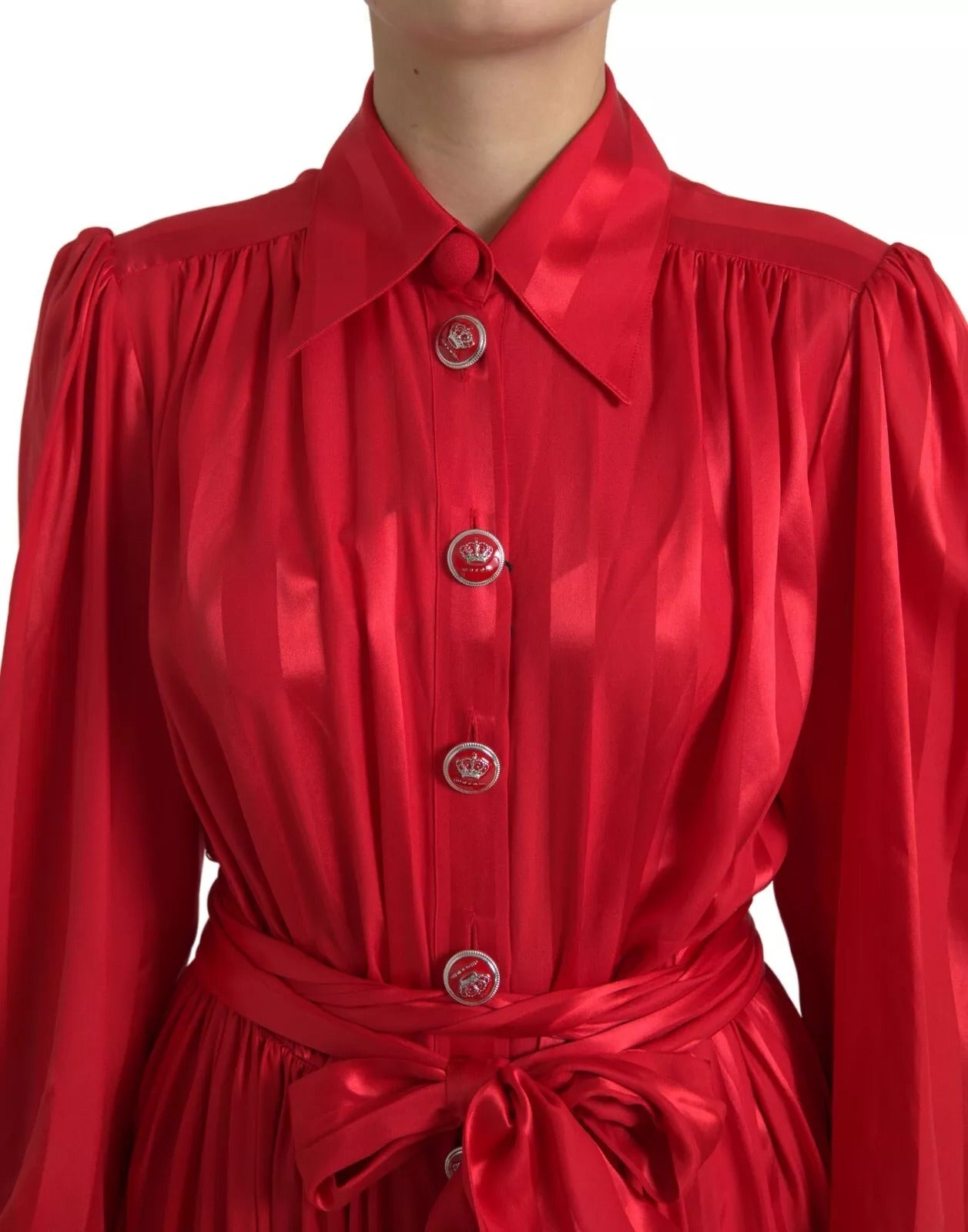 Dolce & Gabbana rotes durchgeknöpftes Satin-Seidenkleid mit Gürtel