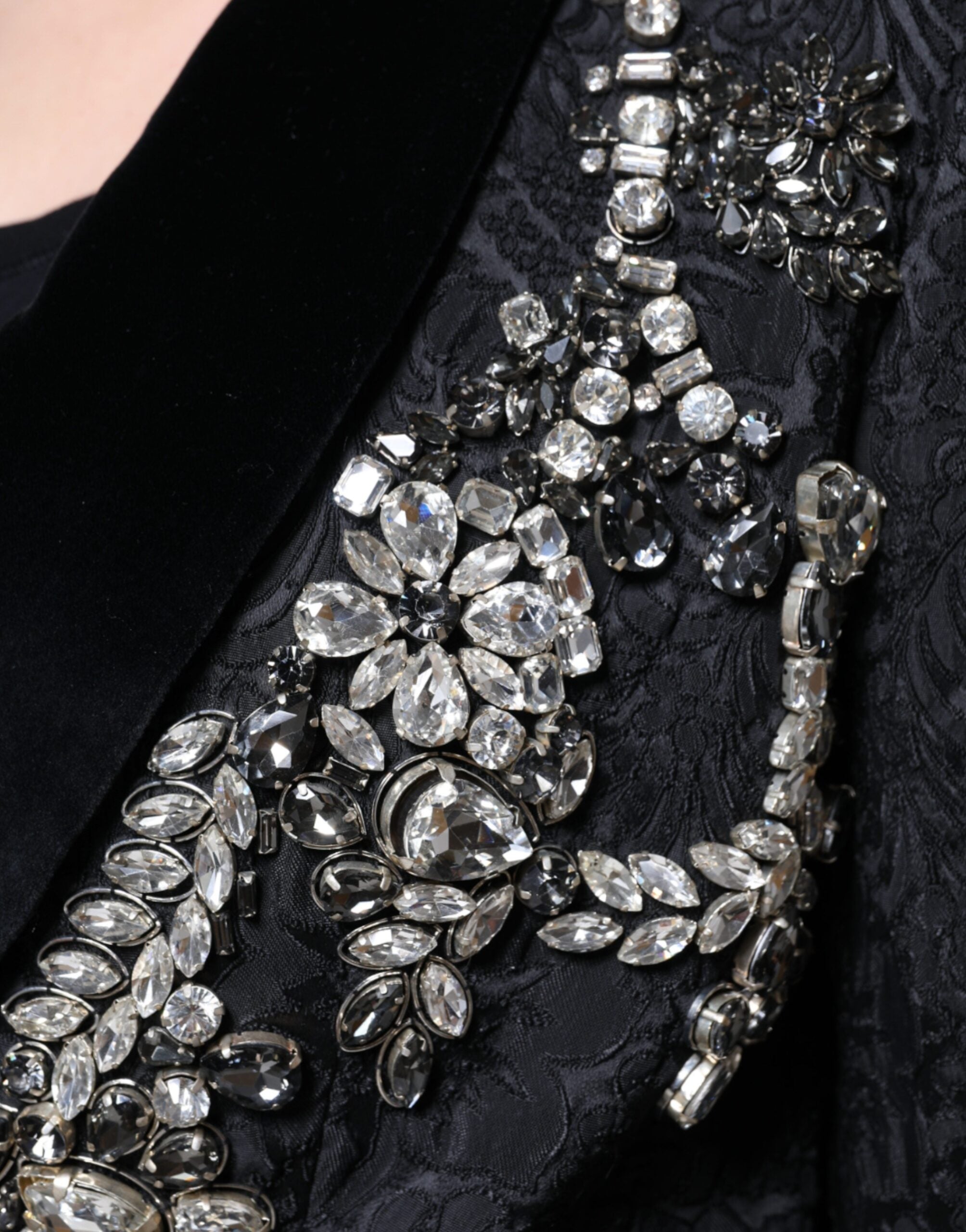 Dolce & Gabbana Schwarze Jacquardjacke mit Kristallblumenmuster