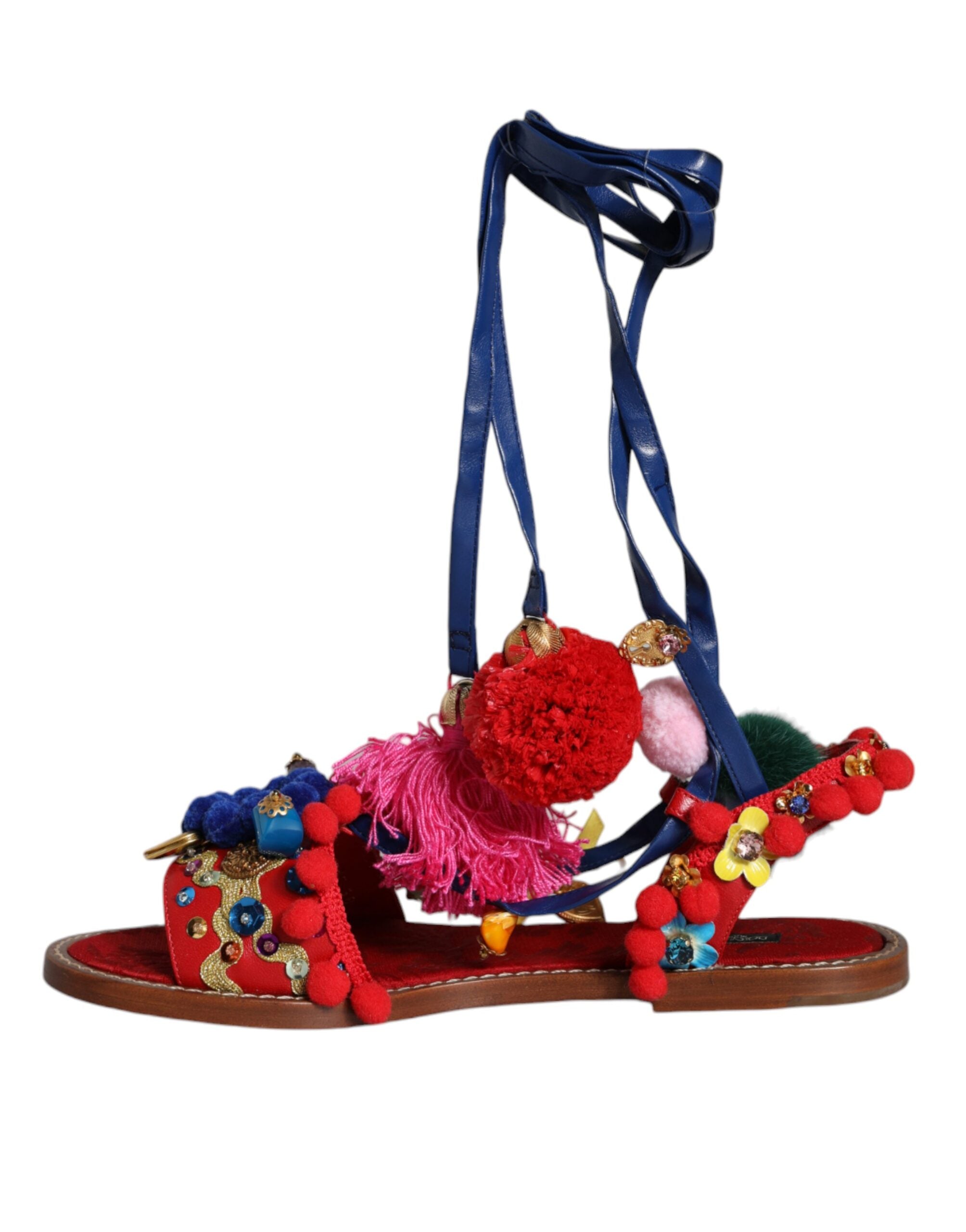 Dolce &amp; Gabbana – Sandalen mit Fellwickel in Mehrfarbig mit Pom-Pom-Muster