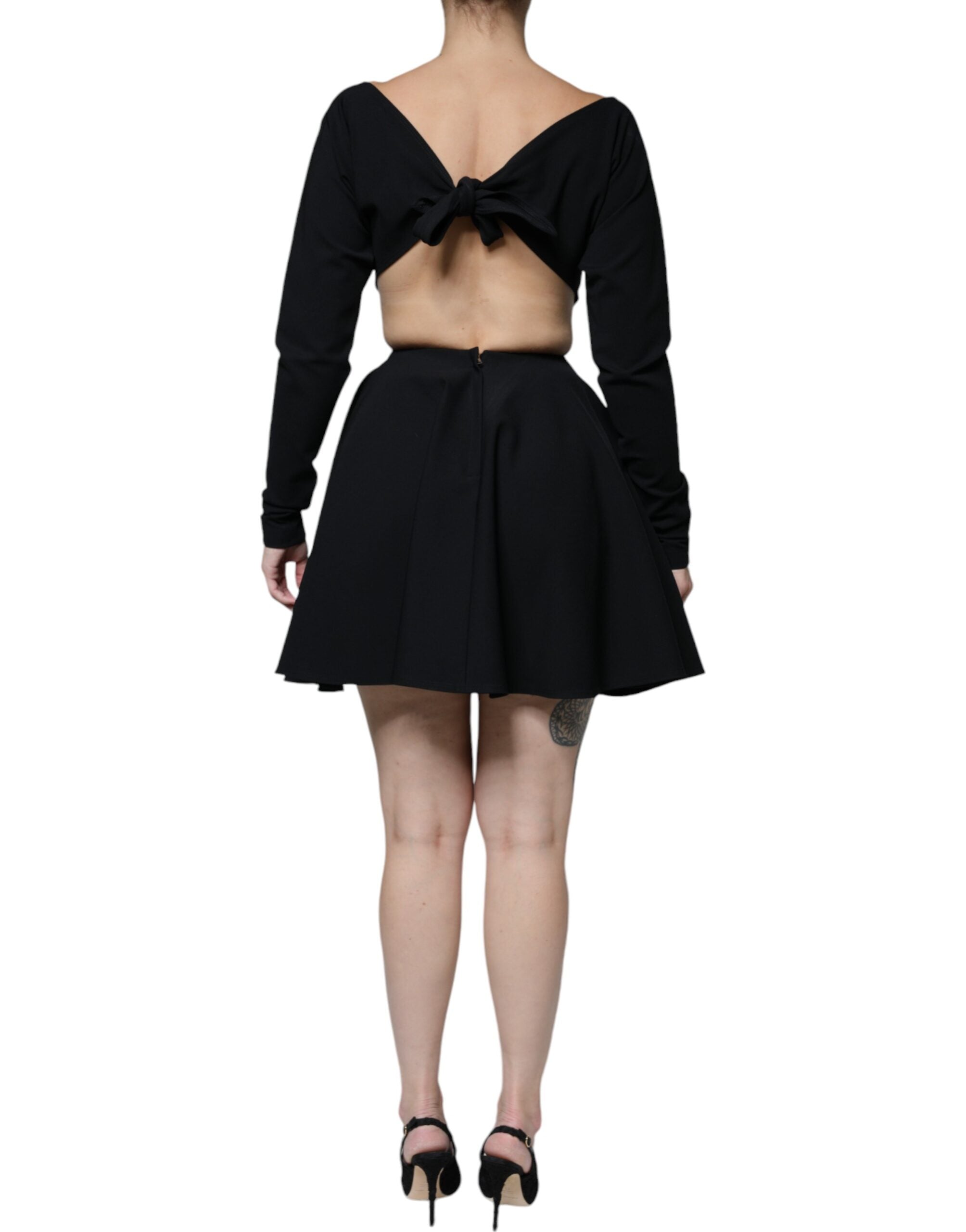Dolce &amp; Gabbana – Schwarzes Minikleid aus Viskose mit Cut-outs in A-Linie und langen Ärmeln