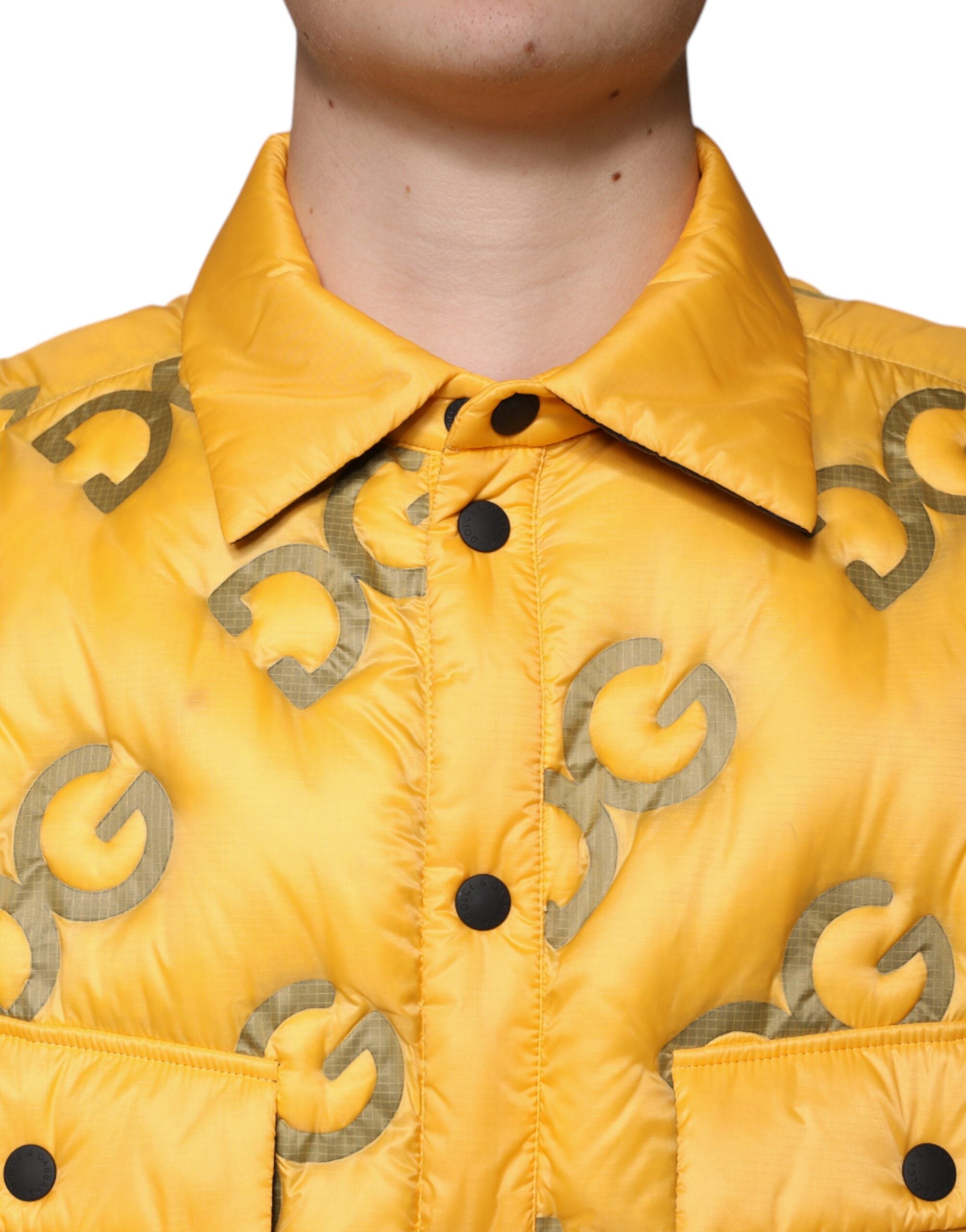 Dolce &amp; Gabbana – Gelbe, wattierte Blousonjacke mit Knöpfen und Logo