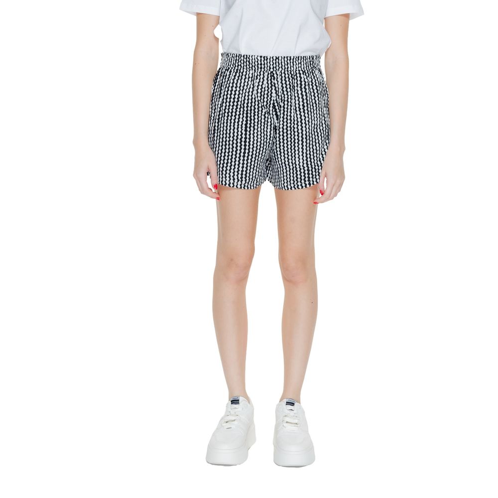 Alleen zwarte viscose shorts