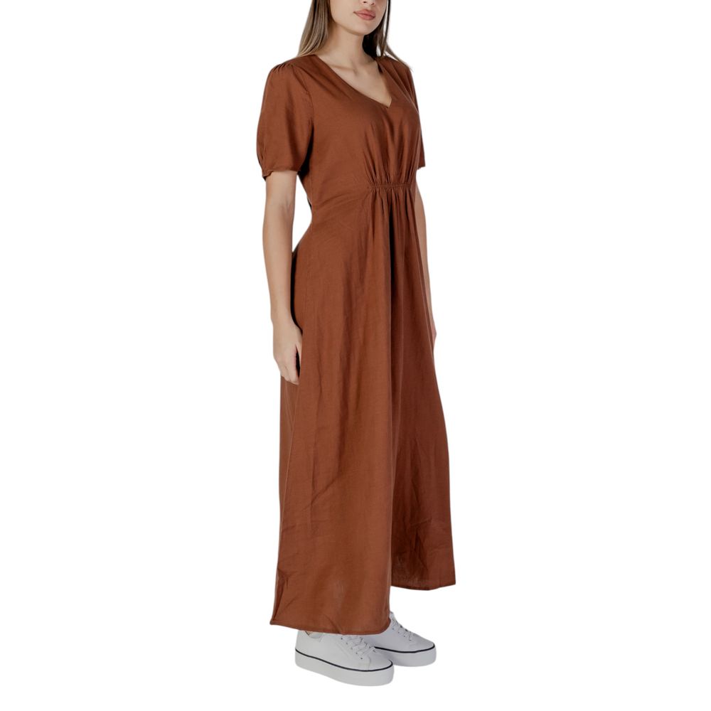 B.Young Leinen-Maxikleid in Braun