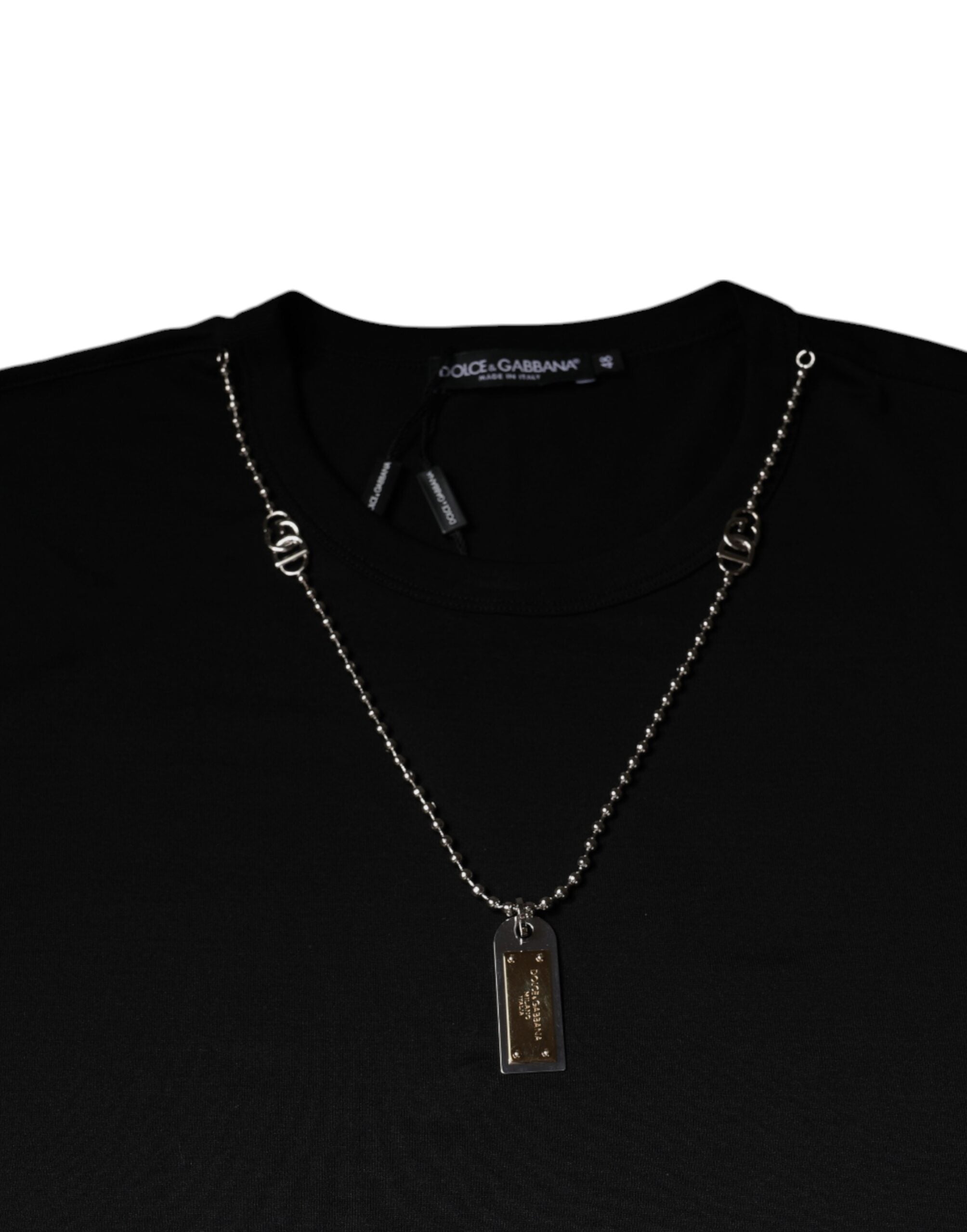 Dolce & Gabbana Schwarzes T-Shirt aus Baumwolle mit bestickter Halskette