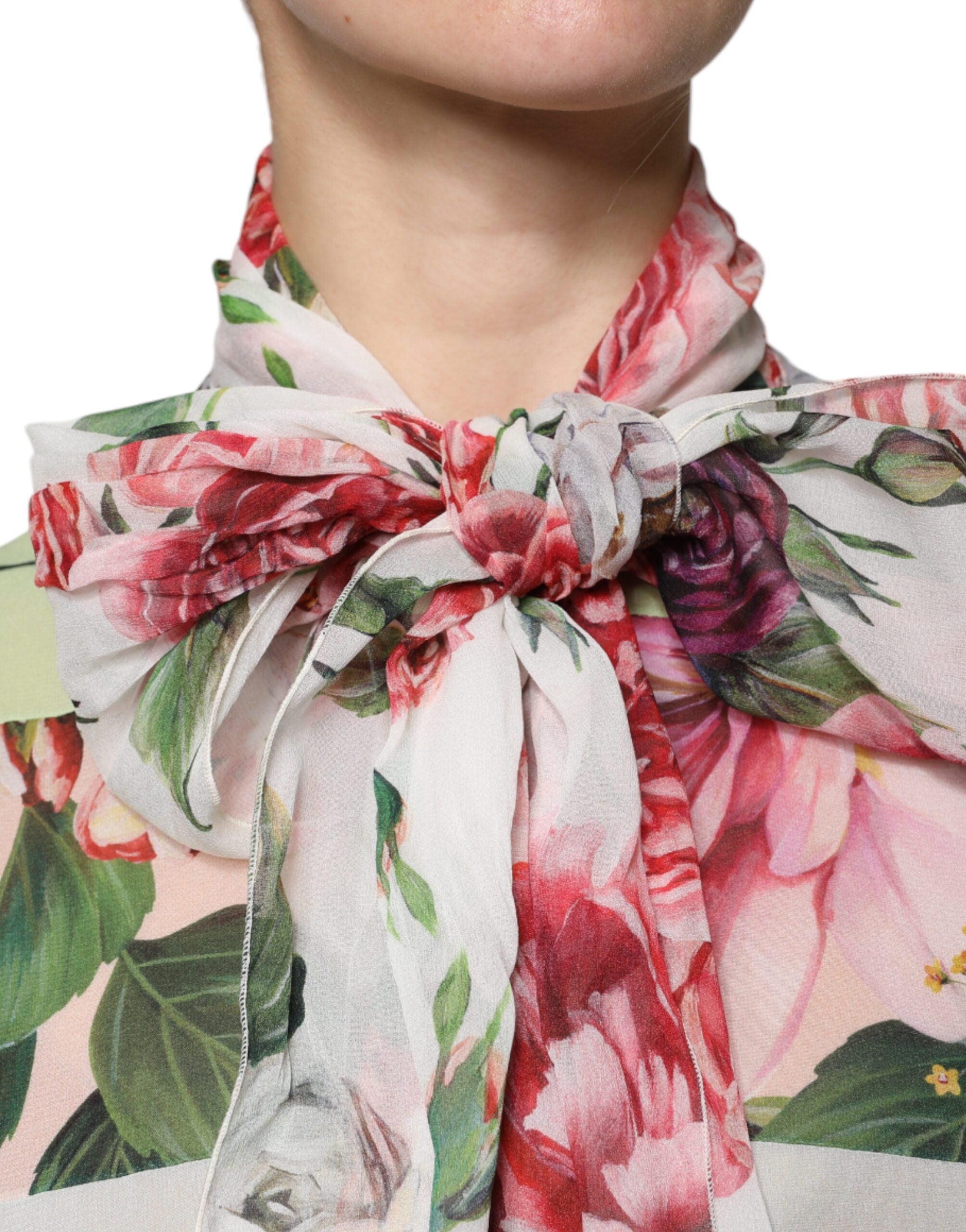 Dolce & Gabbana Mehrfarbiges geblümtes Patchwork-Oberteil mit Ascot-Kragen