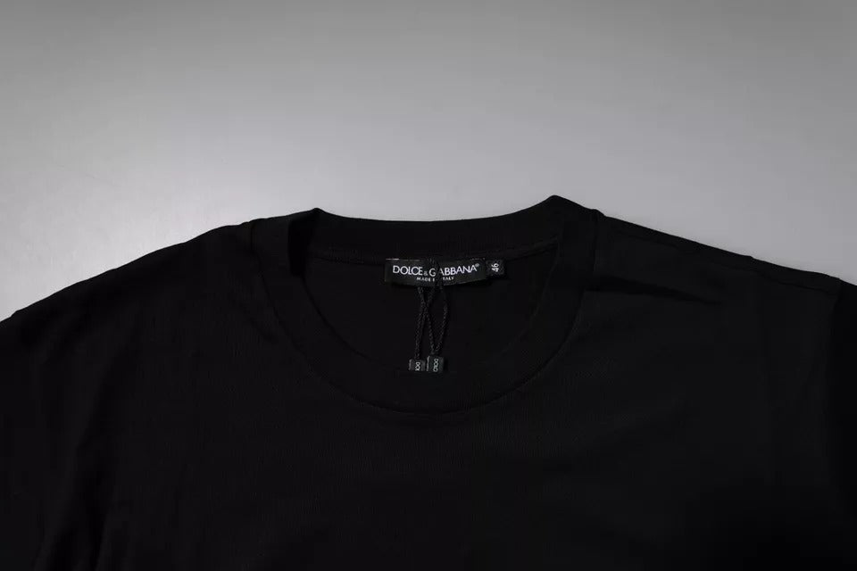 Dolce & Gabbana Schwarzes T-Shirt aus Baumwolle mit Logo-Patch und Rundhalsausschnitt