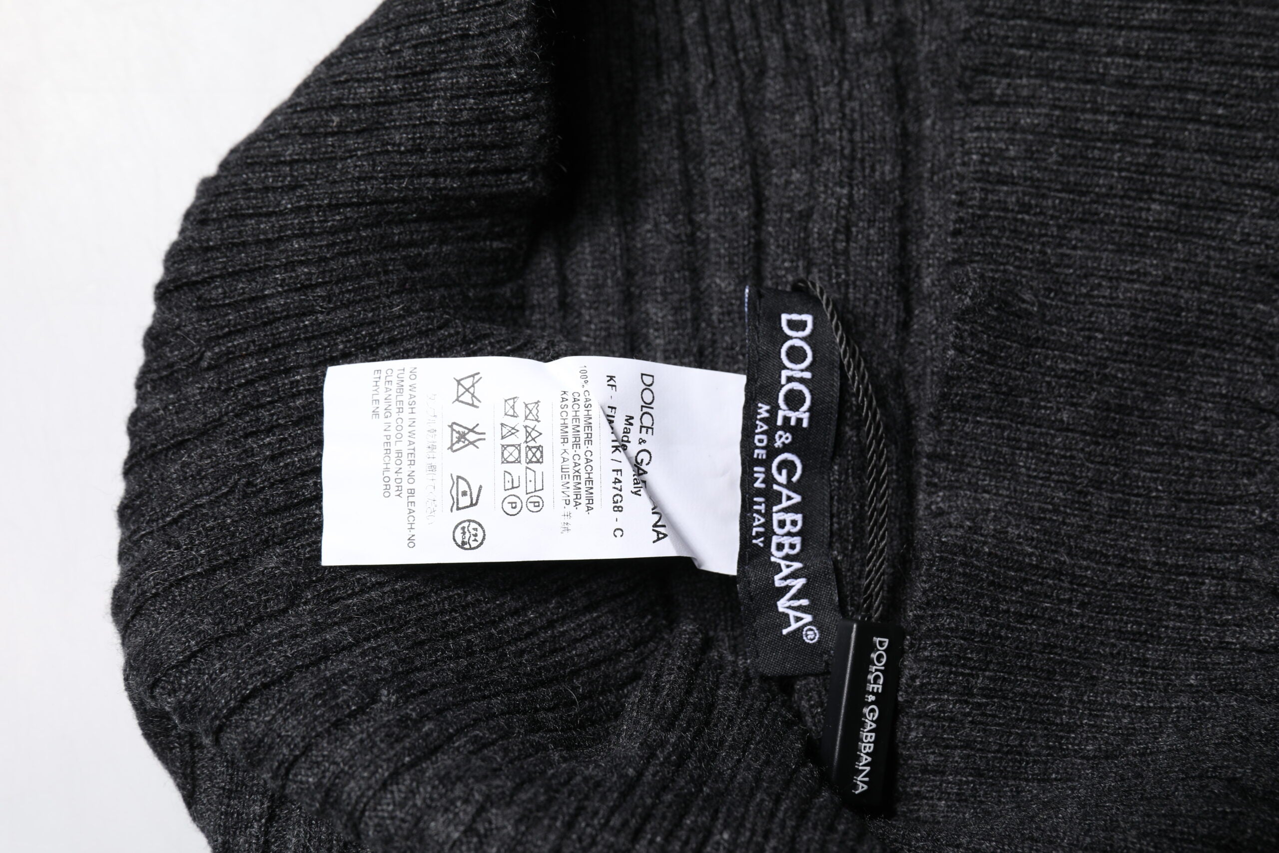 Dolce & Gabbana Schwarzer Kaschmir Gestrickter Halswärmer Foulard Schal
