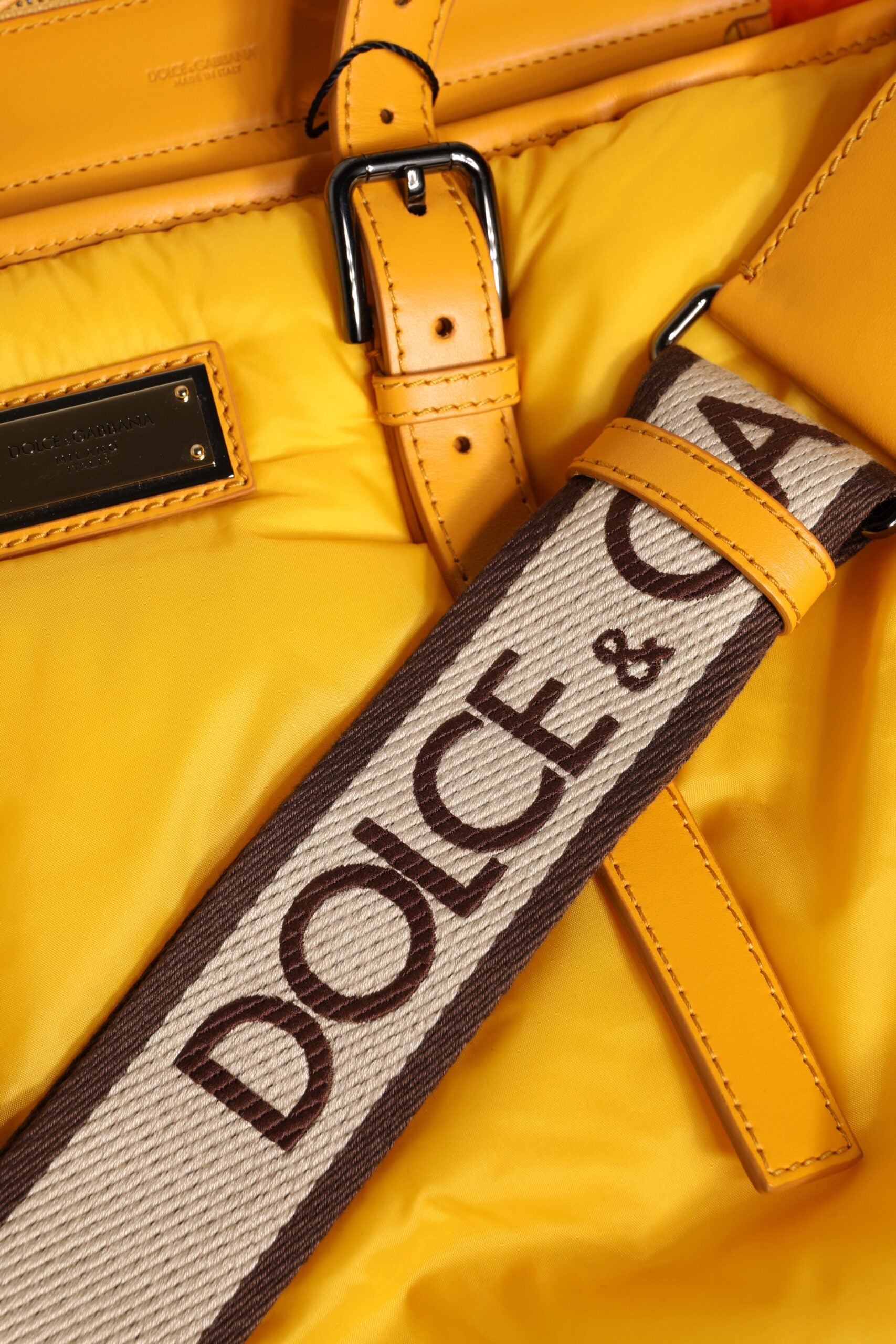 Dolce & Gabbana Gelb Orange Nylon Logo Plakette Hand Schulter Reisetasche