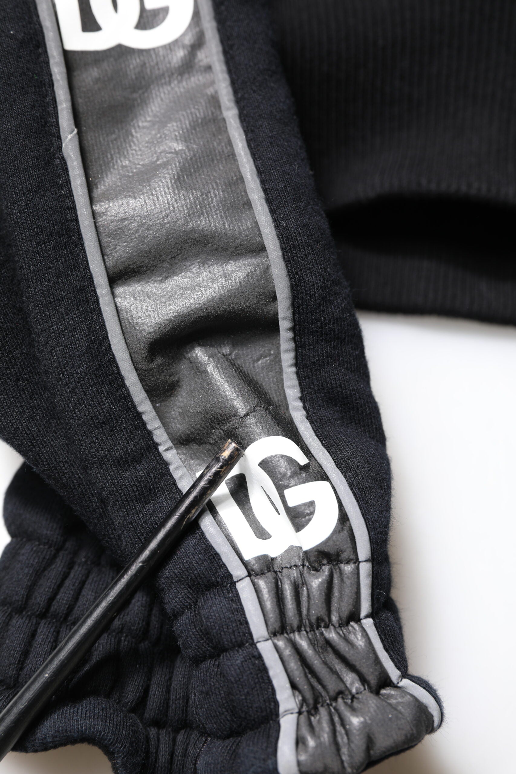 Dolce & Gabbana Schwarzer Kapuzenpullover aus Baumwolle mit Logo