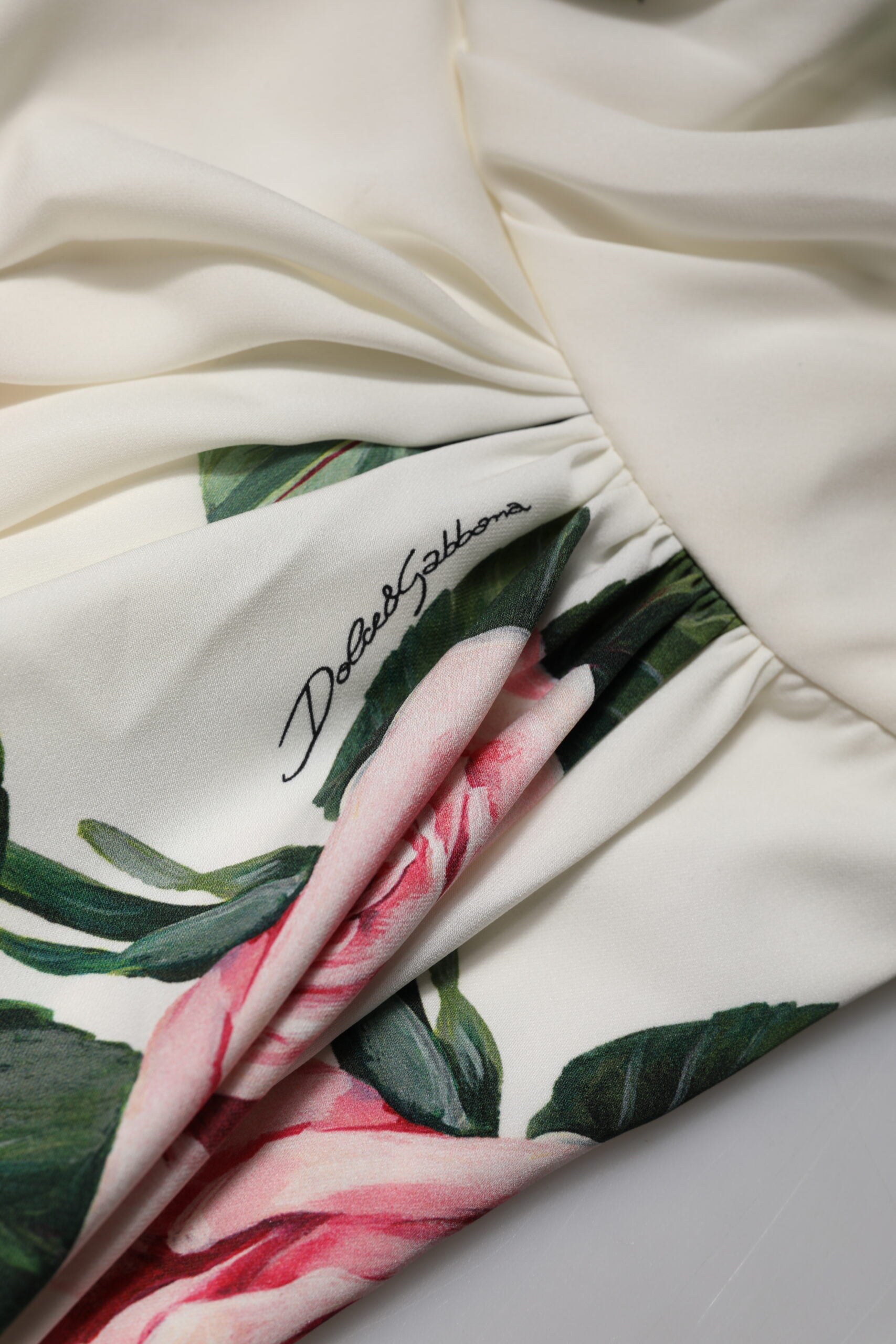 Dolce & Gabbana weißes One-Shoulder Etui-Midikleid mit Blumenmuster