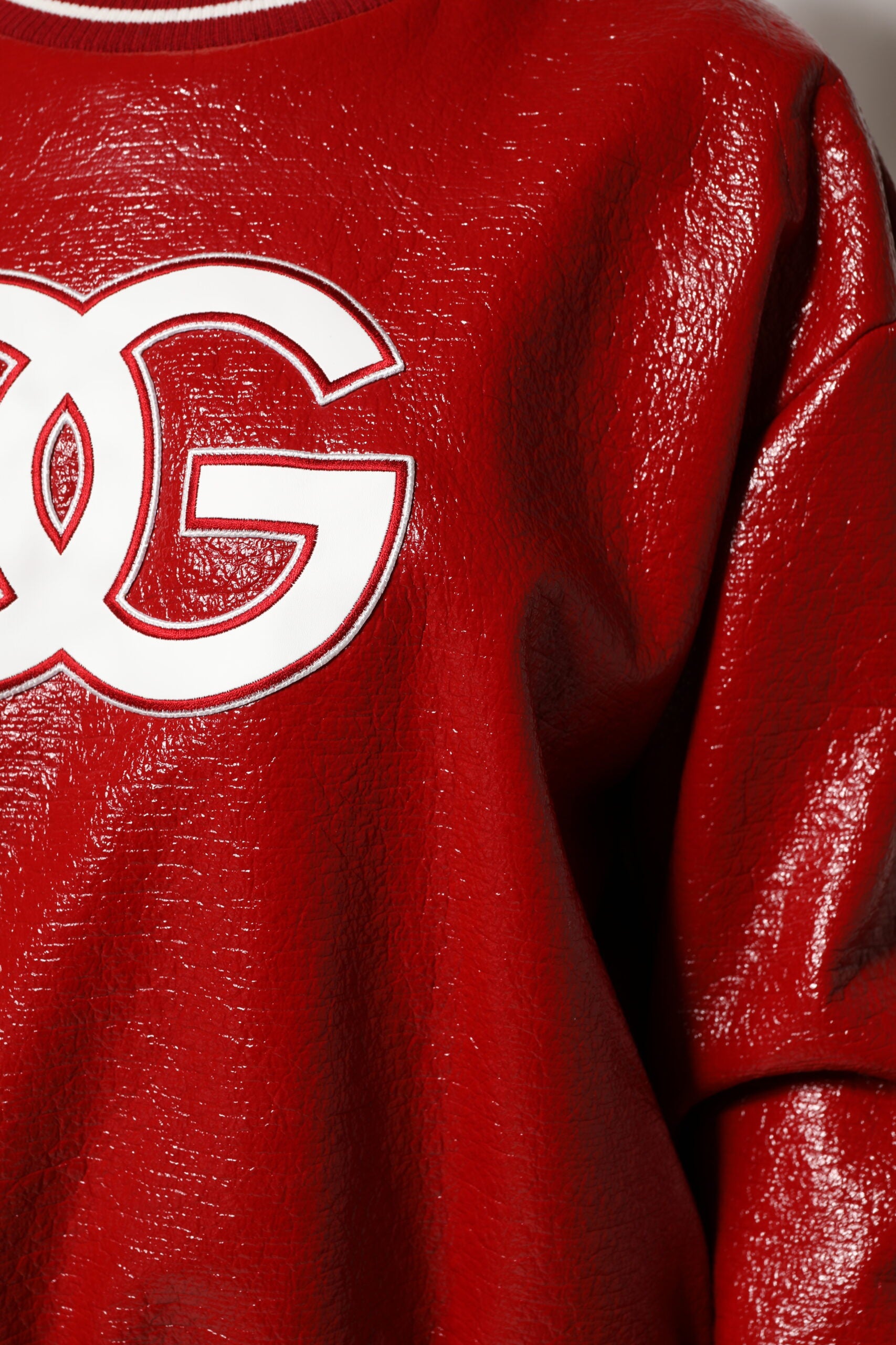 Dolce & Gabbana Roter Wollpullover mit DG-Logo-Stickerei
