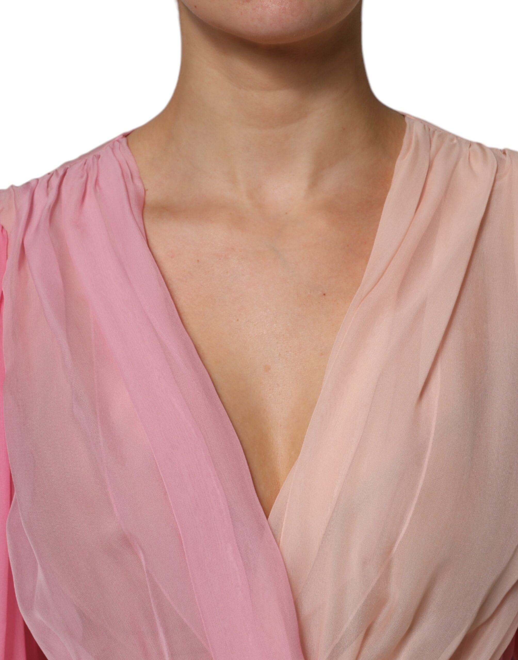 Dolce & Gabbana Pinke Bluse mit tiefem V-Ausschnitt und langen Ärmeln