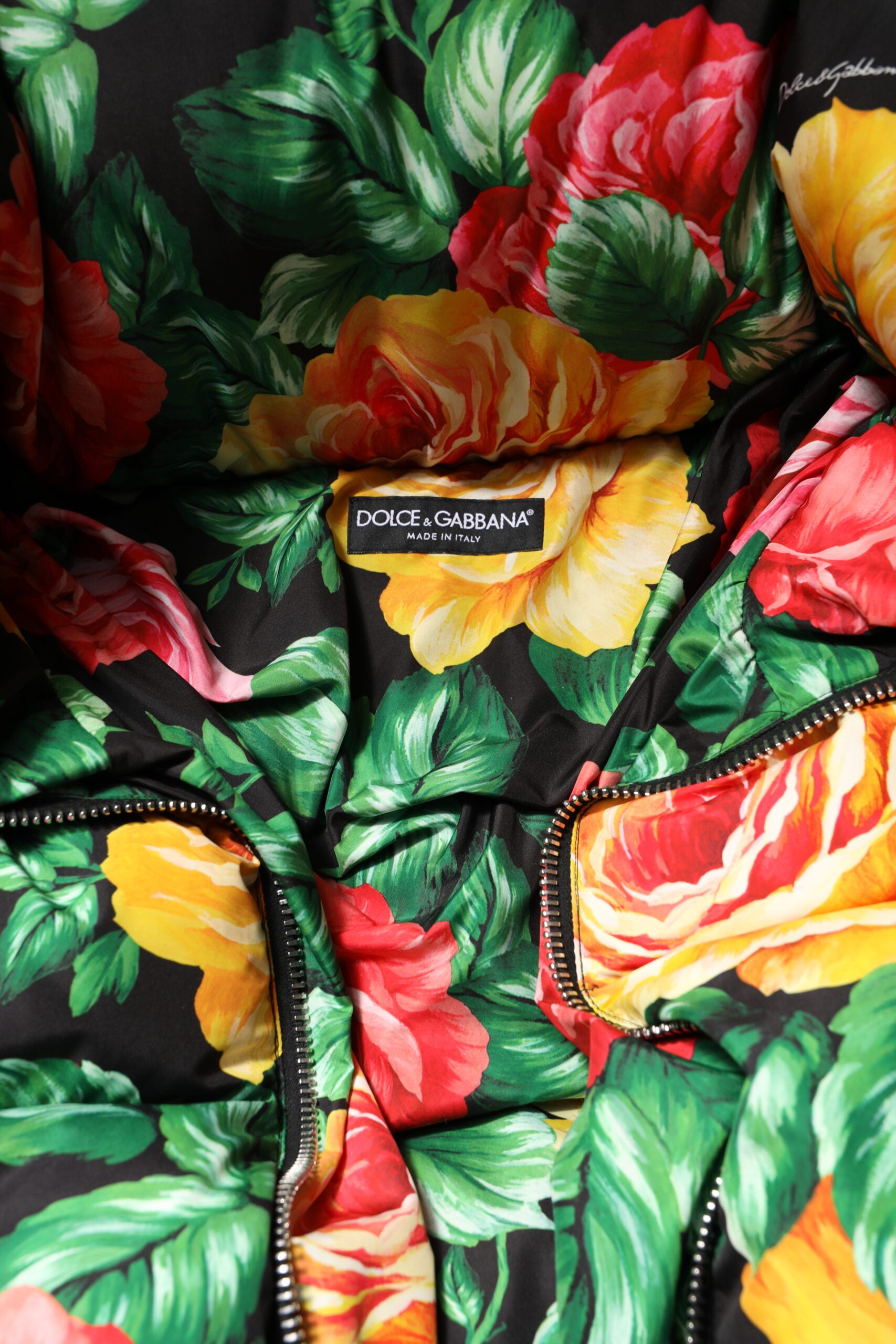 Dolce & Gabbana Bunt Geblümte Steppjacke mit Kapuze
