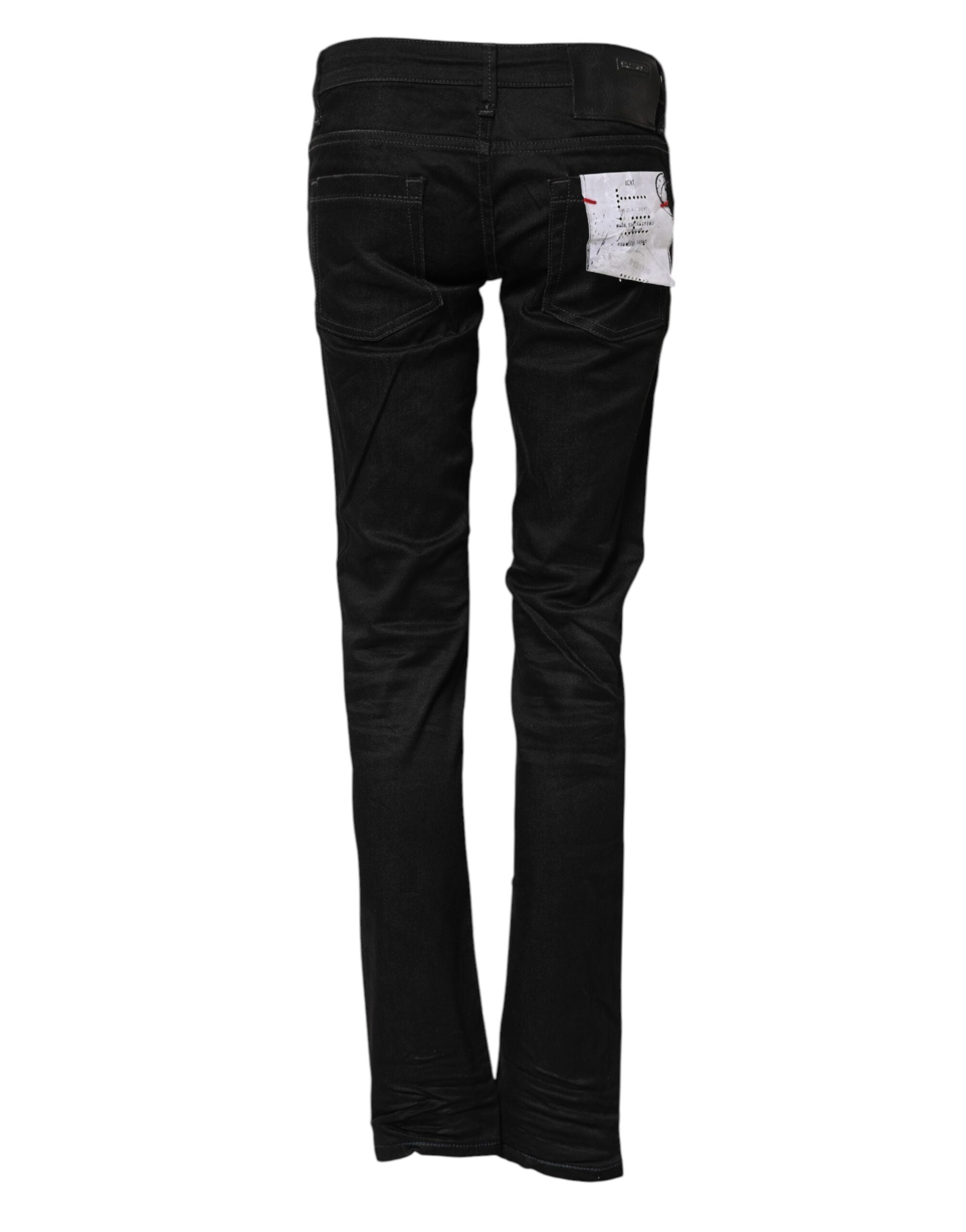 Acht schwarze schmale Jeans aus Baumwolle mit niedriger Leibhöhe