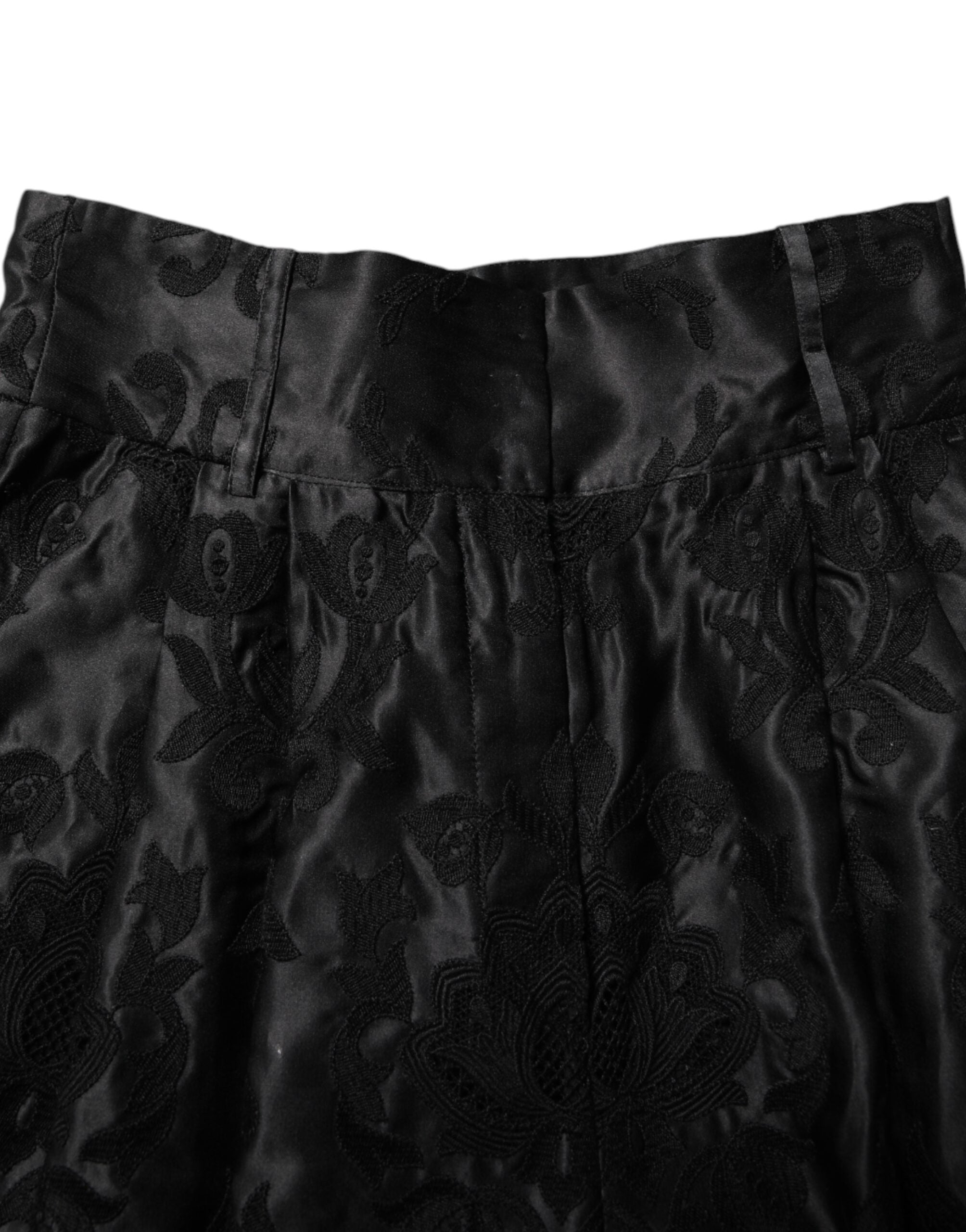 Dolce & Gabbana Schwarze Shorts aus Seide mit hohem Bund und Blumenstickerei