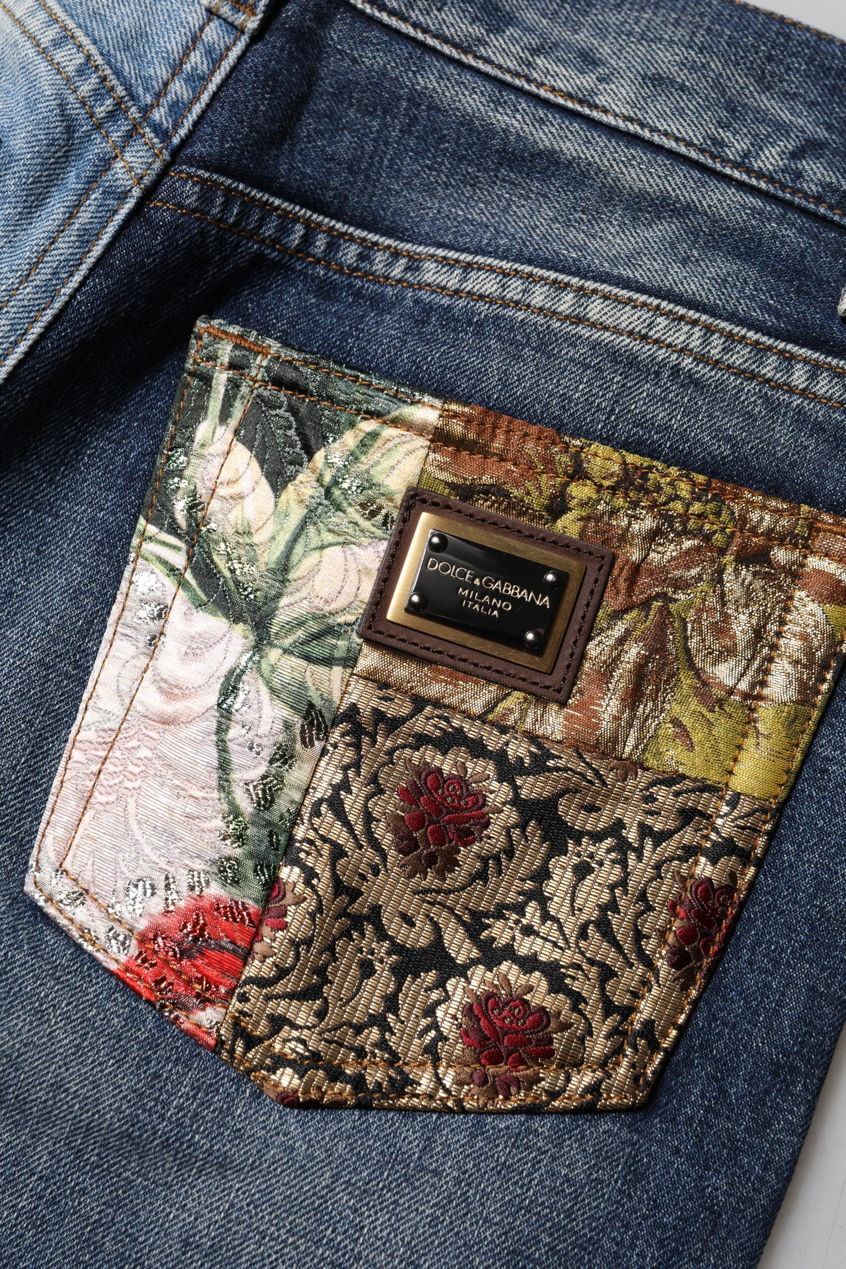 Dolce & Gabbana Multicolor Patchwork Tapered Jeans aus Denim