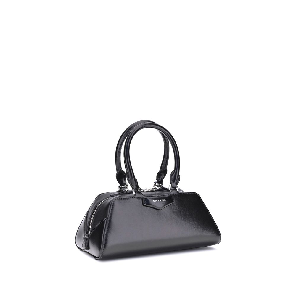Givenchy Handtasche aus schwarzem Kalbsleder Bos Taurus