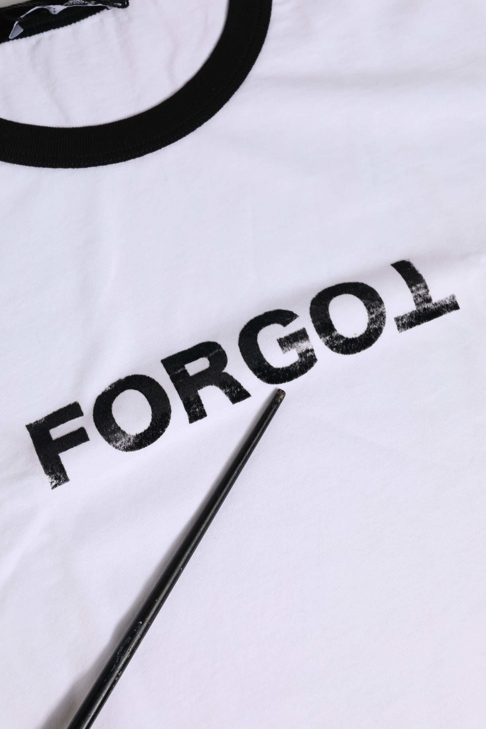 Dolce & Gabbana Weißes, bauchfreies T-Shirt aus Baumwolle mit Rundhalsausschnitt