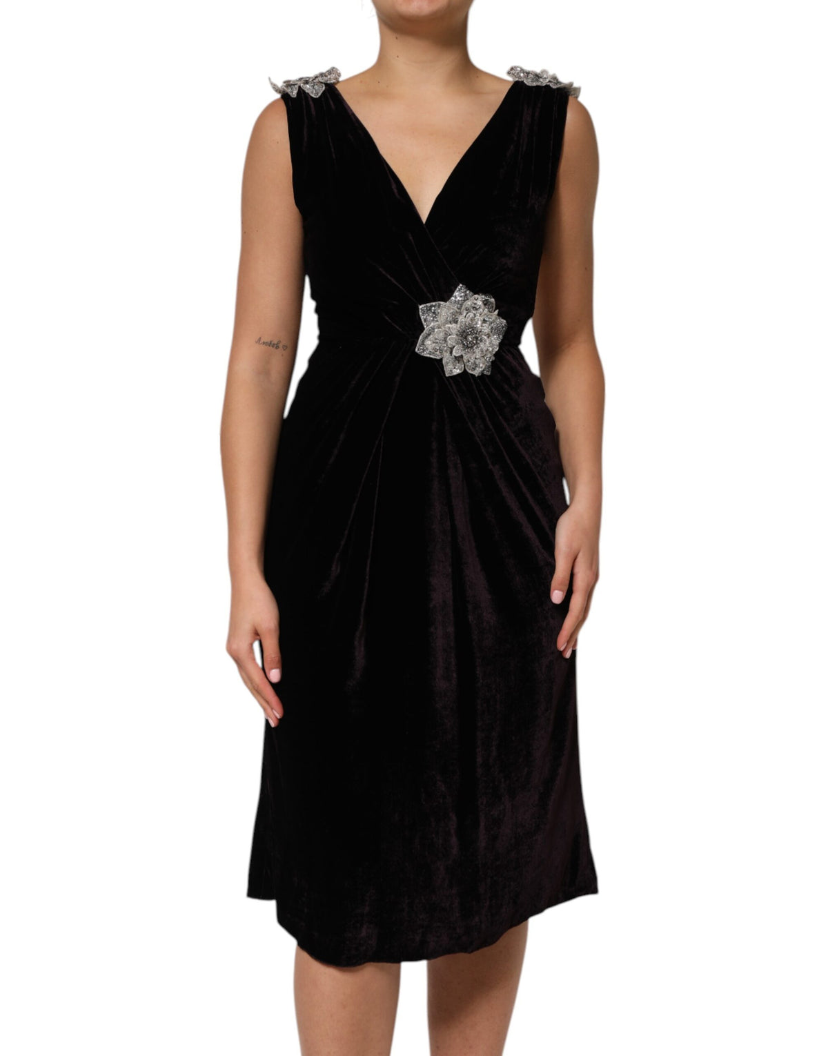 Dolce & Gabbana Schwarzes A-Linien-Kleid aus Samt mit Blumenapplikationen