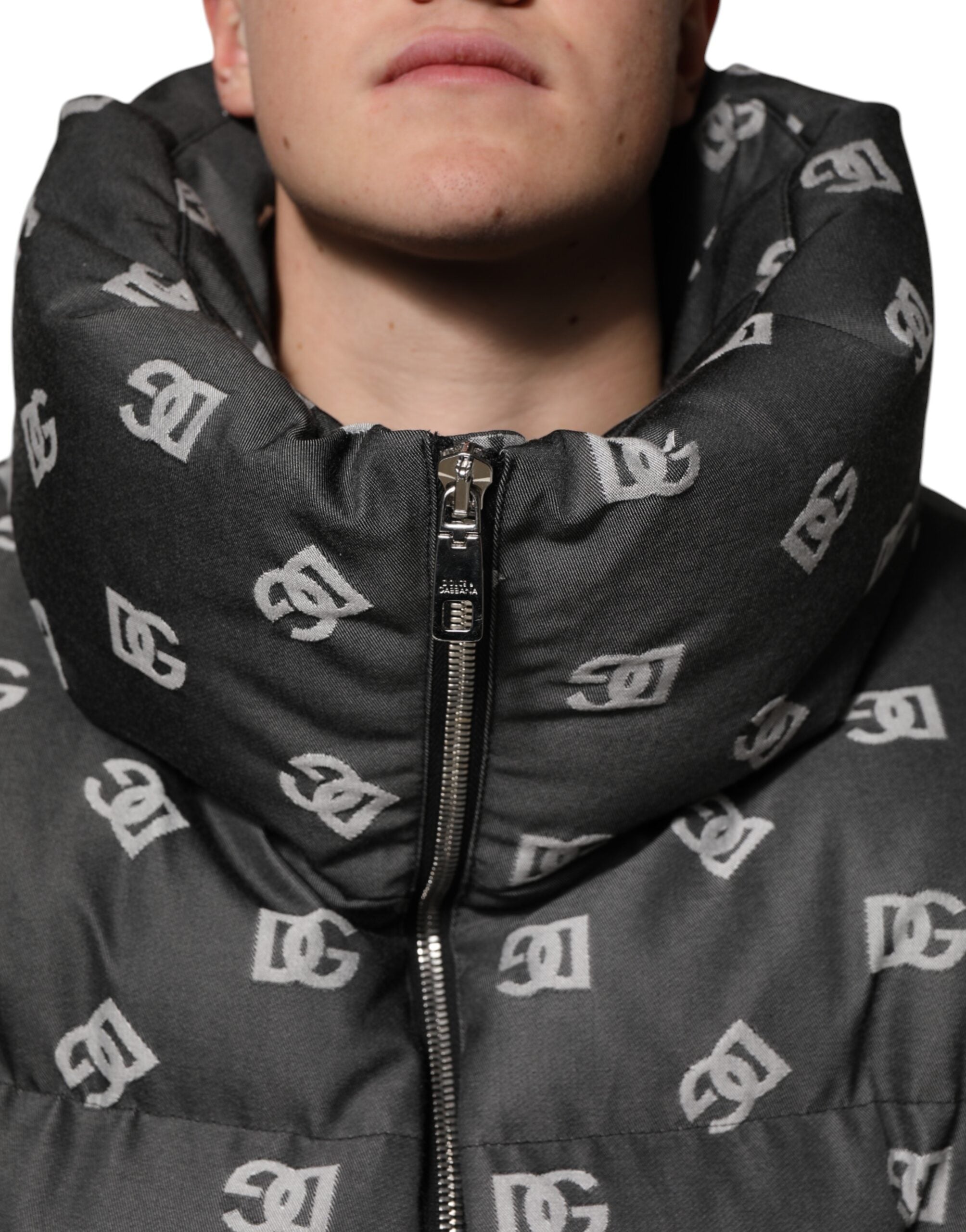 Dolce & Gabbana Schwarze DG Monogramm Steppjacke mit durchgehendem Reißverschluss für Herren
