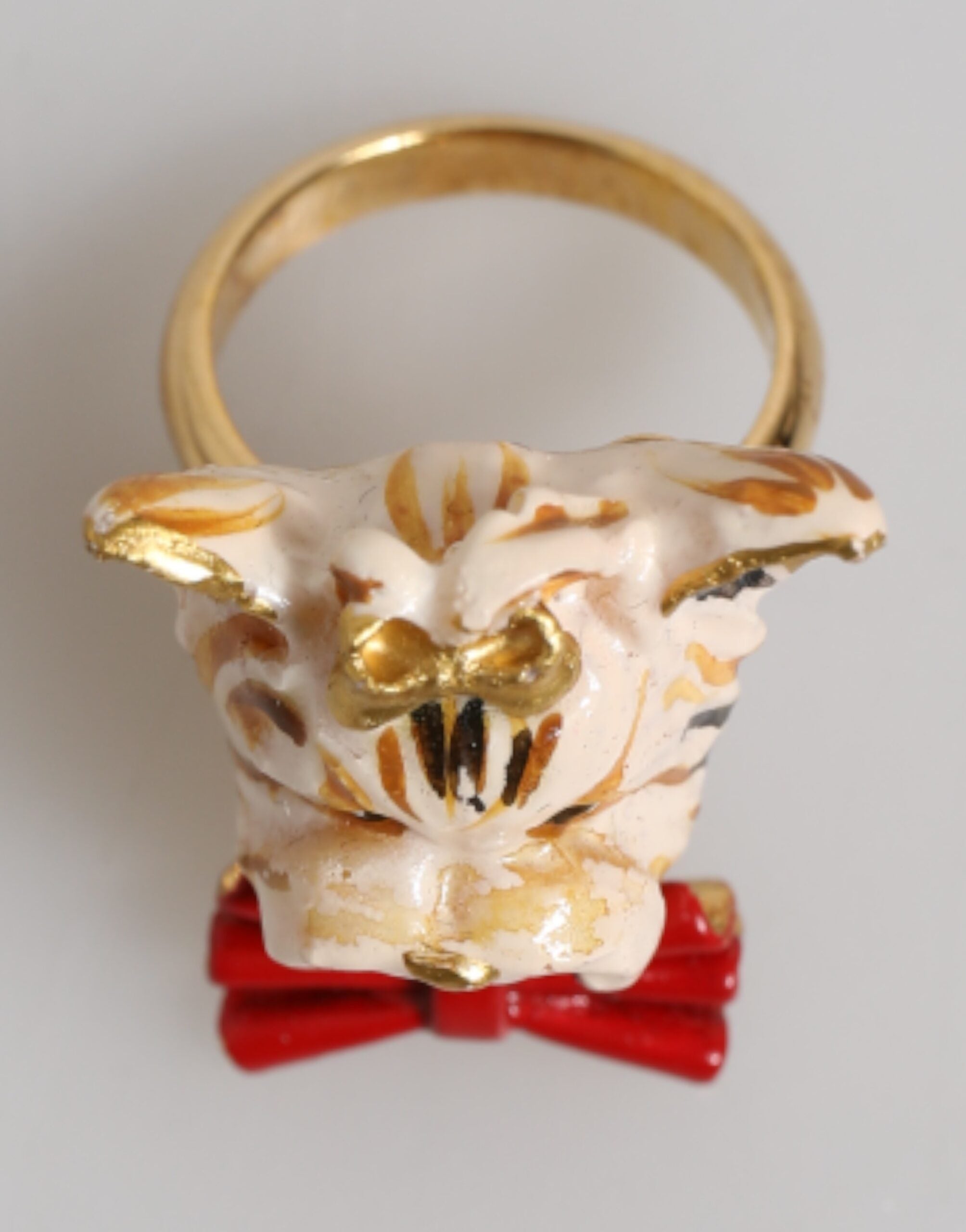 Dolce & Gabbana Gouden Messing Hars Beige Hond Huisdier Accessoire Ring