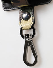 Dolce & Gabbana AirPods-Case aus mehrfarbigem Camouflage-Leder mit Metallaccessoire