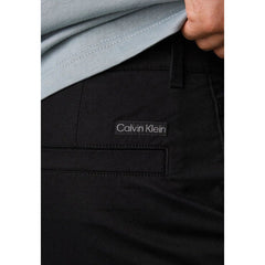 Calvin Klein Jeans Schwarze Chino-Hose aus recycelter Baumwolle