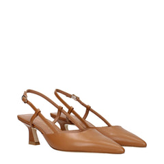 Stuart Weitzman Bruine Leren Pumps met Middelhoge Hak