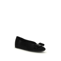 Ferragamo Ballerinas aus schwarzem Kalbsleder Bos Taurus