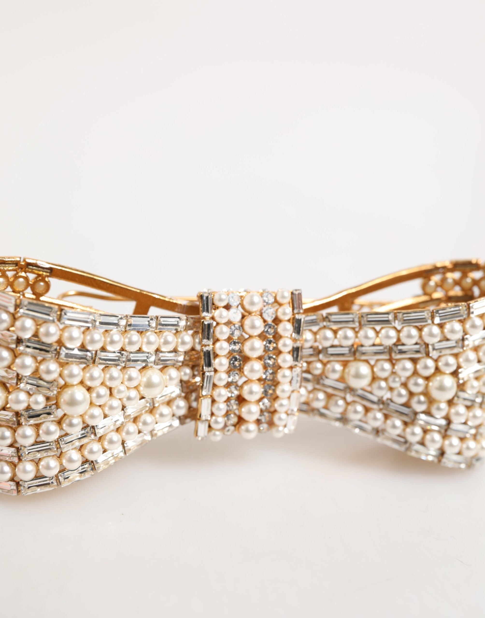 Dolce & Gabbana Brosche aus goldfarbenem Messing mit Glasperlen, Kristallen und Kunstperlen