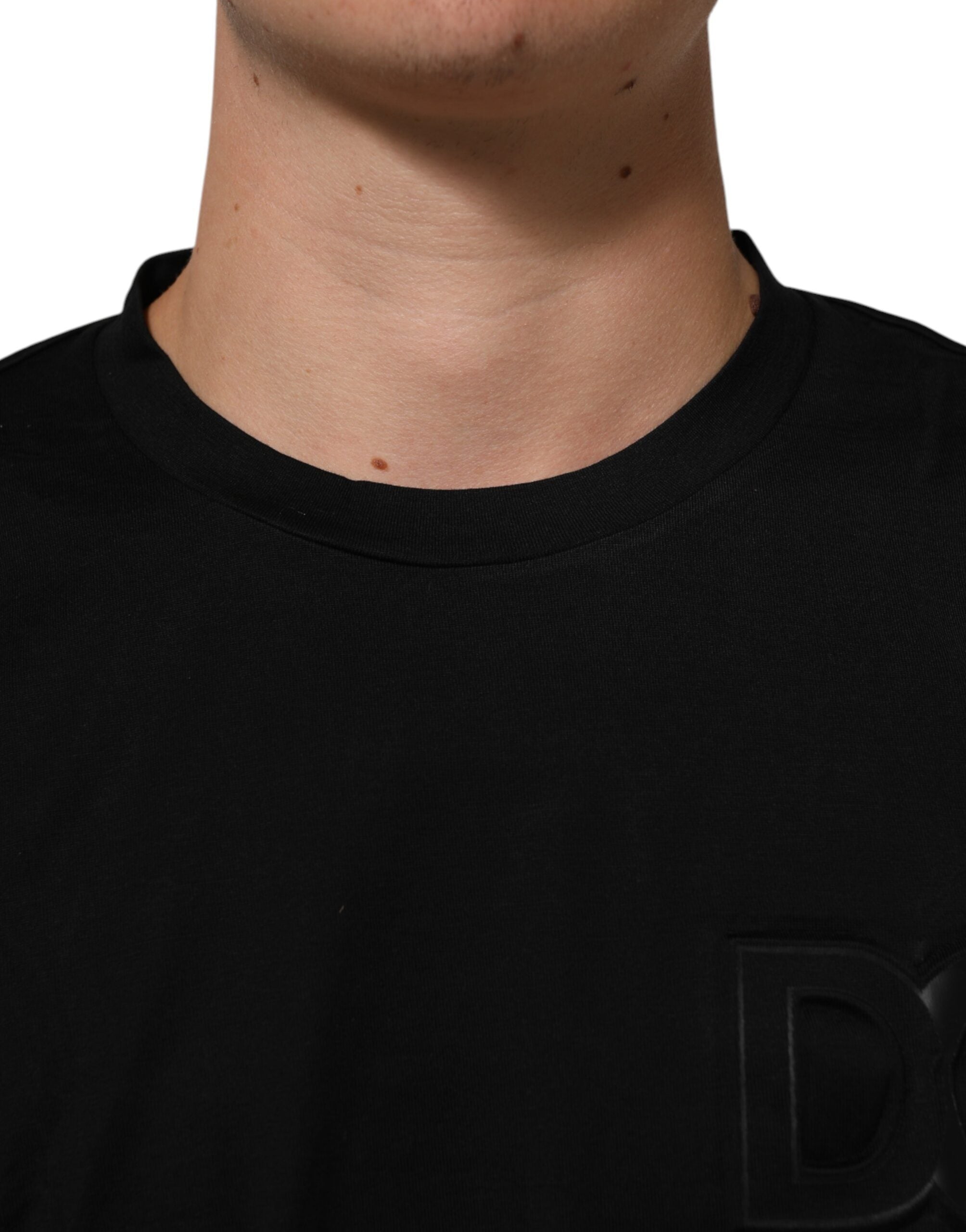 Dolce & Gabbana Schwarzes Baumwoll-Herren-T-Shirt mit Logo-Patch und Rundhalsausschnitt
