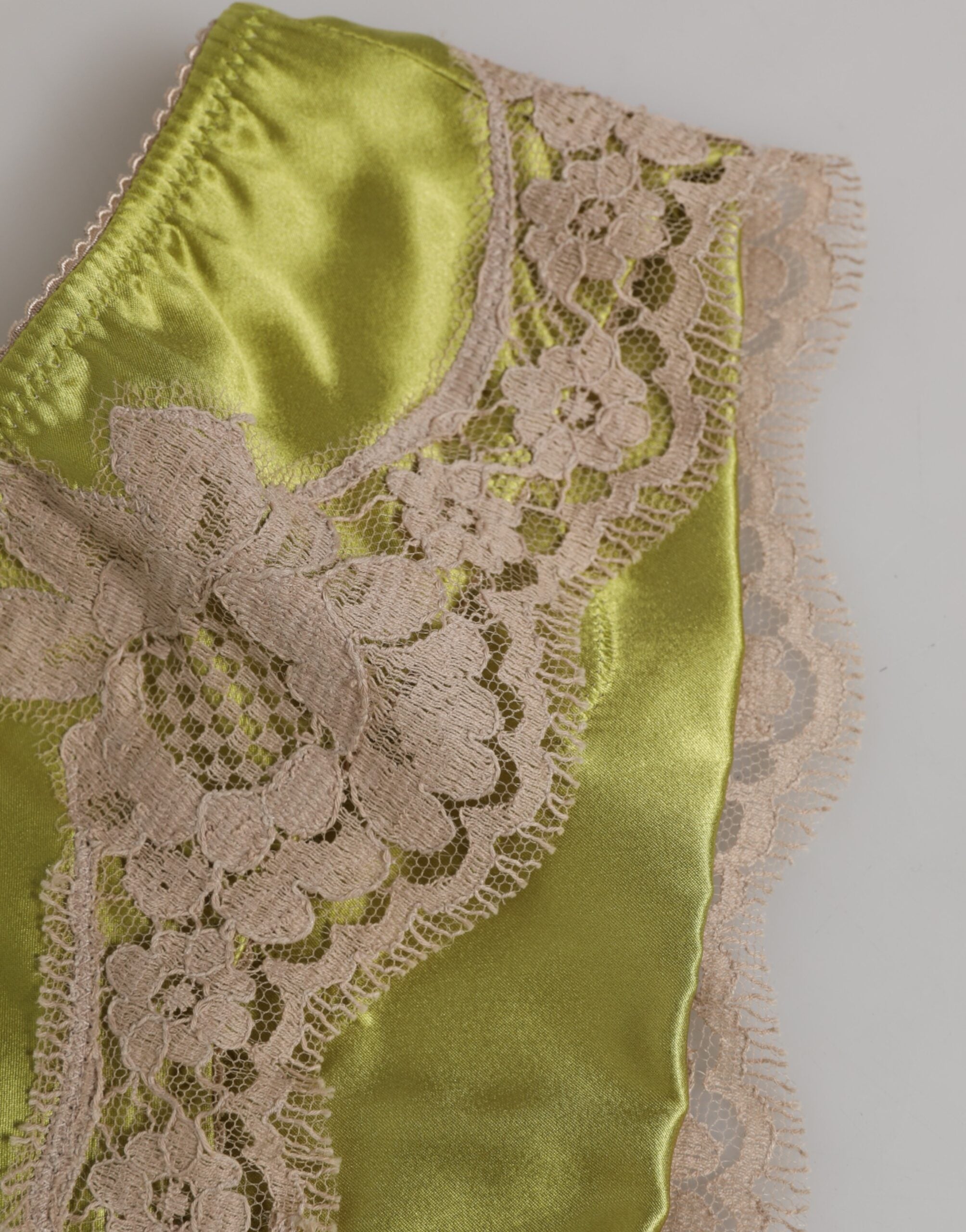 Dolce & Gabbana Grüner Seidensatin Höschen mit floraler Spitzenborte