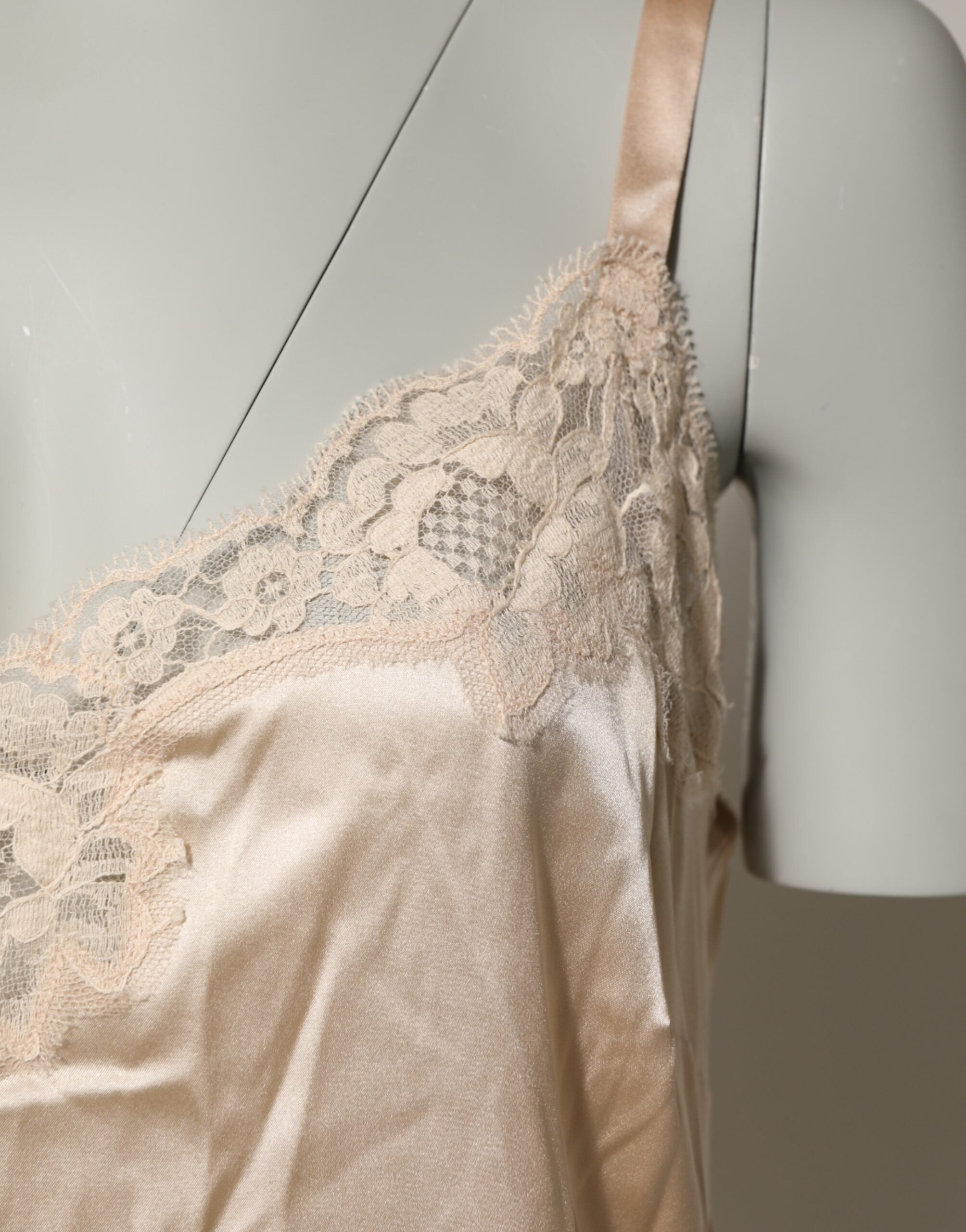 Dolce & Gabbana Nude Chemise Lingerie Jurk van Zijde en Kant
