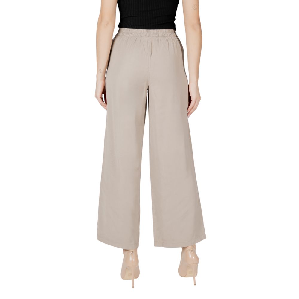 Nur beige Viskose-Freizeithose